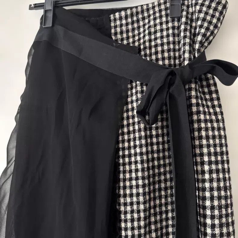 Comme des Garcons Comme Des Garcons size F Silk and Wool Tie Waist Skirt Size 23" - 2 Thumbnail