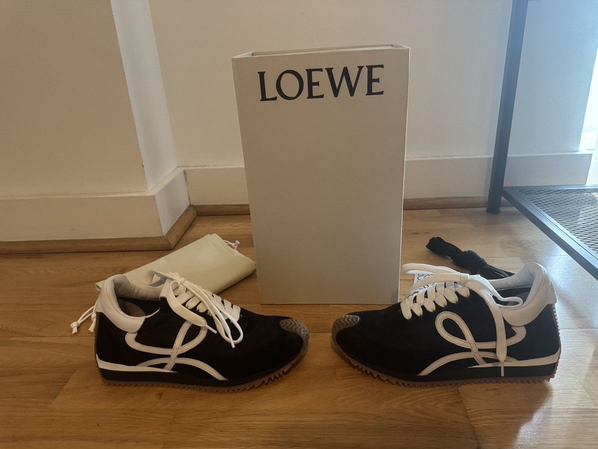 Loewe Loewe Flow Runner Black/White Size US 6 / IT 36 - 2 Thumbnail