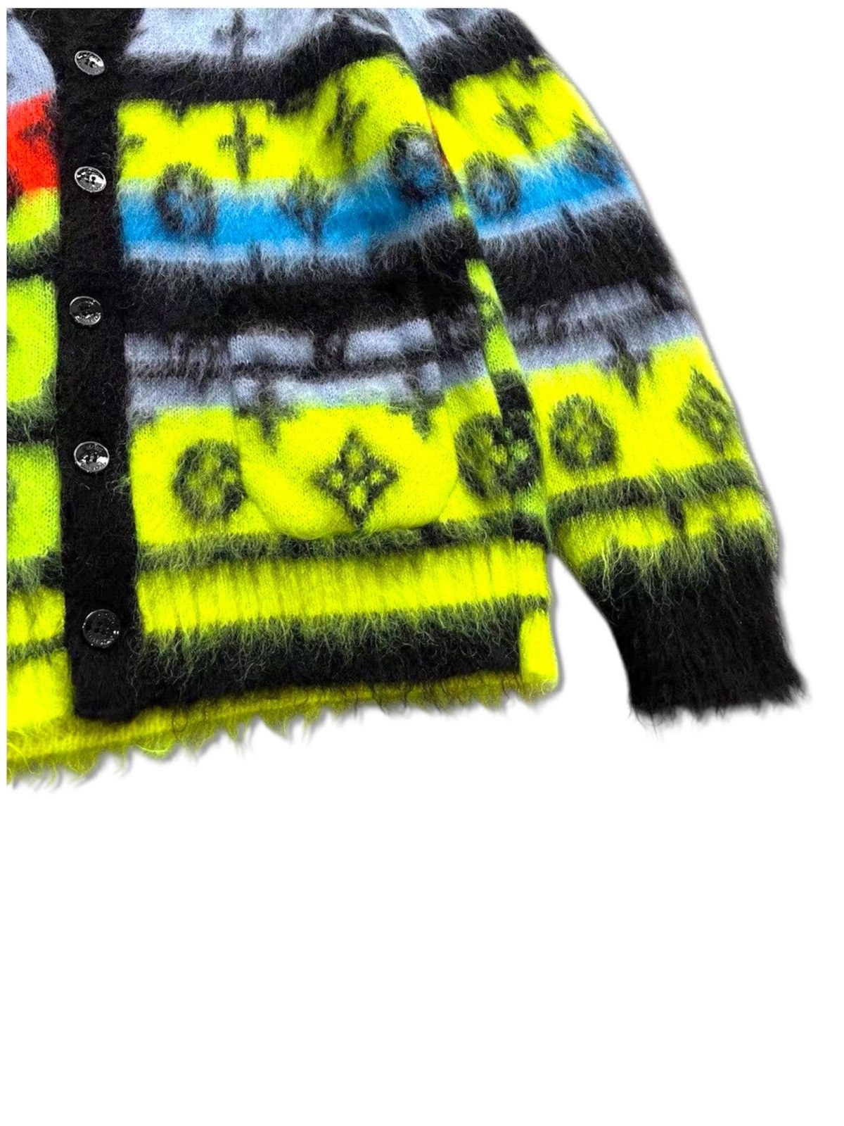 Louis Vuitton Louis Vuitton XL Mohair Cardigan Monogra knit Sweater Jacket Size US XL / EU 56 / 4 - 4 Thumbnail