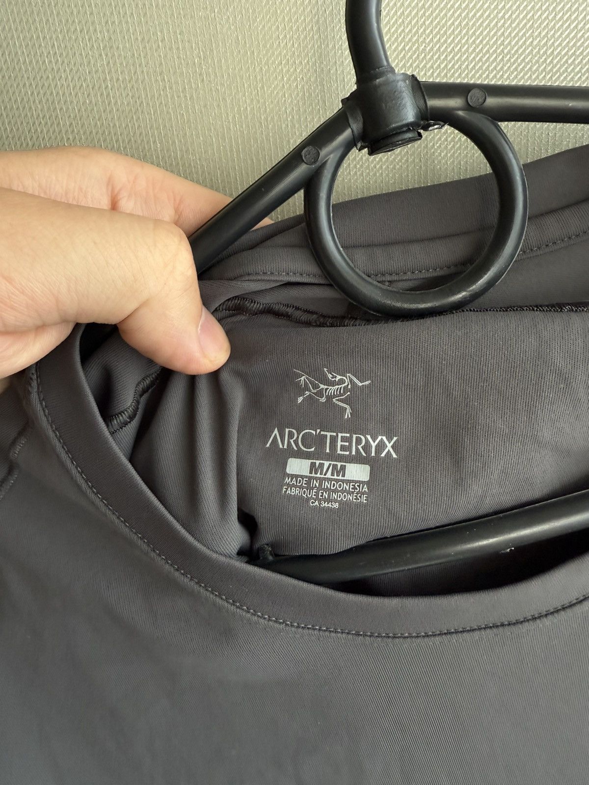 Arc'teryx Arcteryx grey t-shirt M sz Size US M / EU 48-50 / 2 - 4 Thumbnail