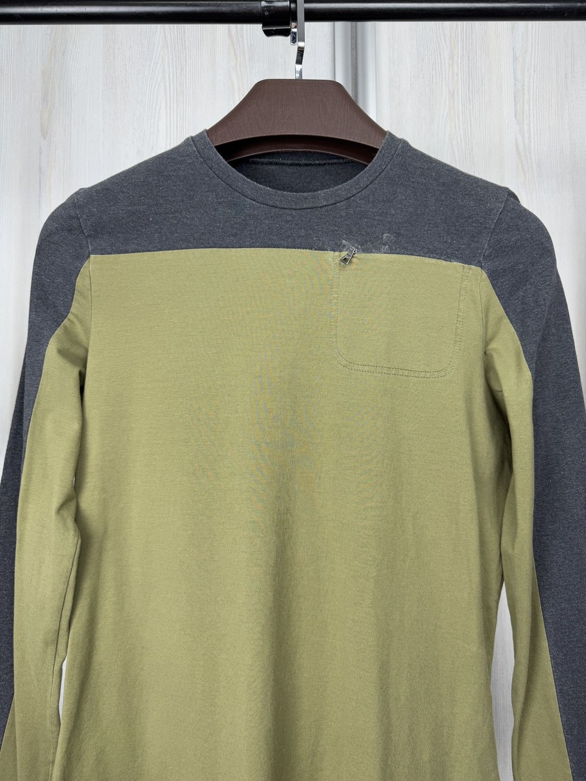 Prada 00’s Prada 2 Tone Zip pocket top Long-sleeve tee shirt y2k Size M / US 6-8 / IT 42-44 - 3 Thumbnail