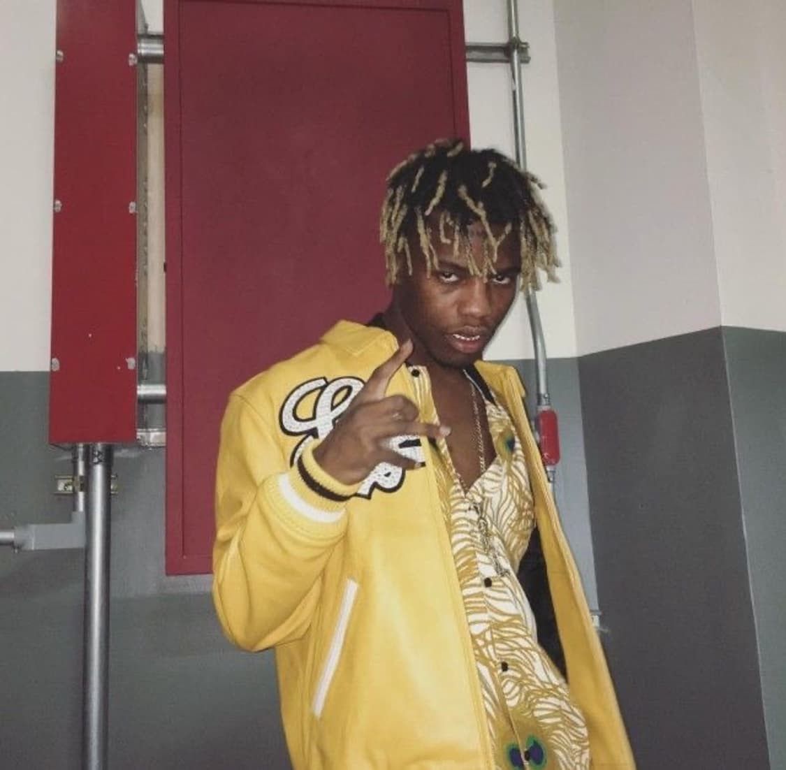 Supreme Supreme SS16 Peacock Rayon Shirt Yellow Size US M / EU 48-50 / 2 - 9 Thumbnail
