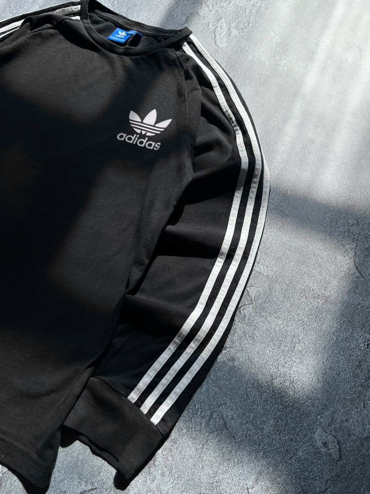 Adidas Vintage Adidas Long Sleeve Side Stripe Lampas Big Logo M Size US M / EU 48-50 / 2 - 4 Thumbnail