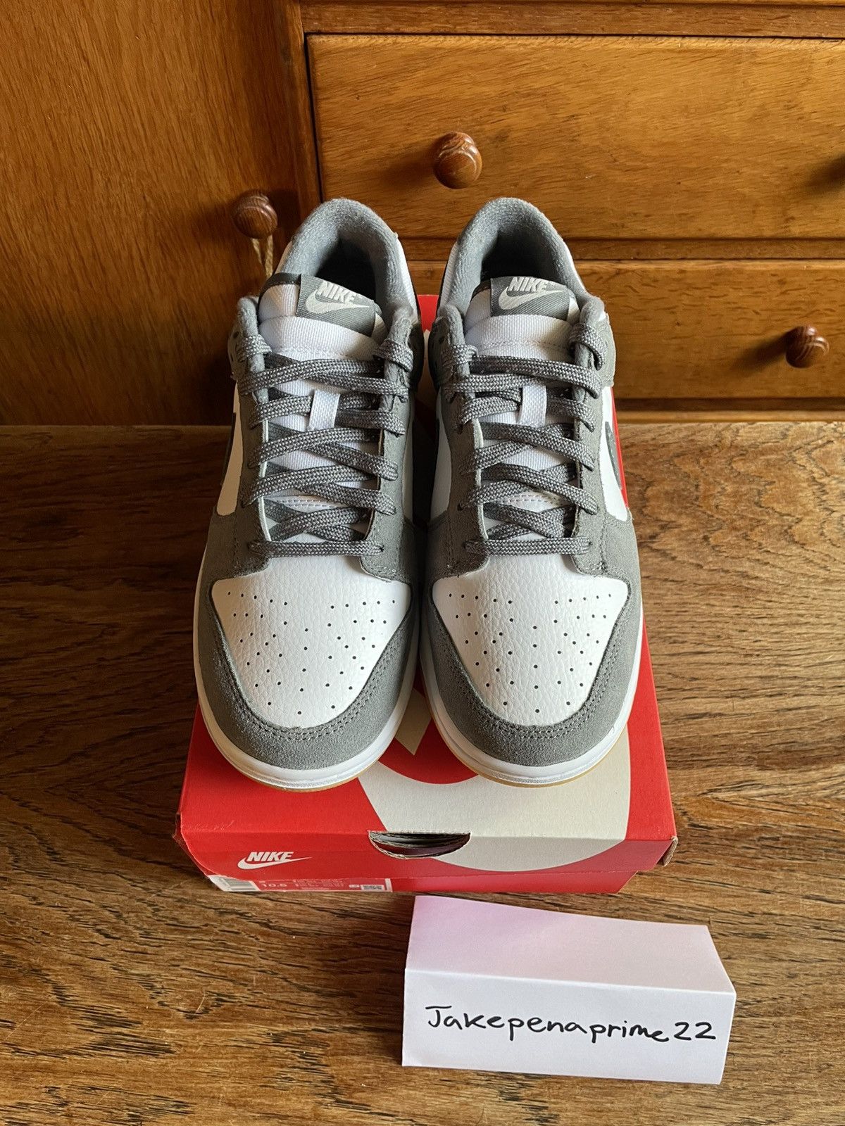 Nike Nike Dunk Low, white & smoke grey Size US 9 / EU 42 - 8 Thumbnail