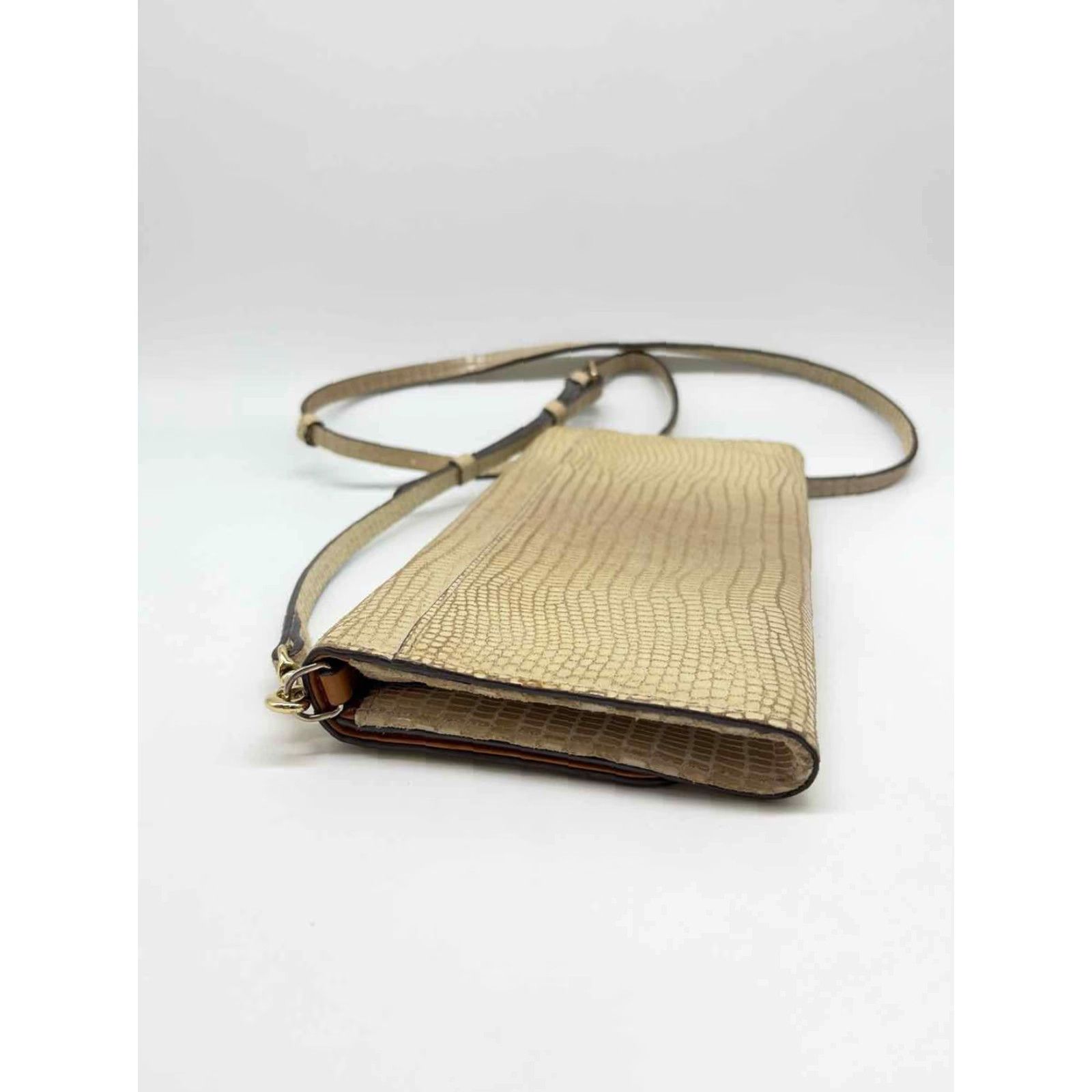 Dooney & Bourke VINTAGE Dooney & Bourke Ivory Crossbody Size ONE SIZE - 4 Thumbnail