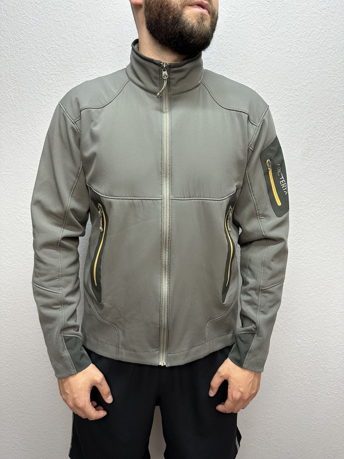 Arc'teryx Vintage Arc’teryx Fleece Jacket Reflective Logo Canada Size US M / EU 48-50 / 2 - 3 Thumbnail