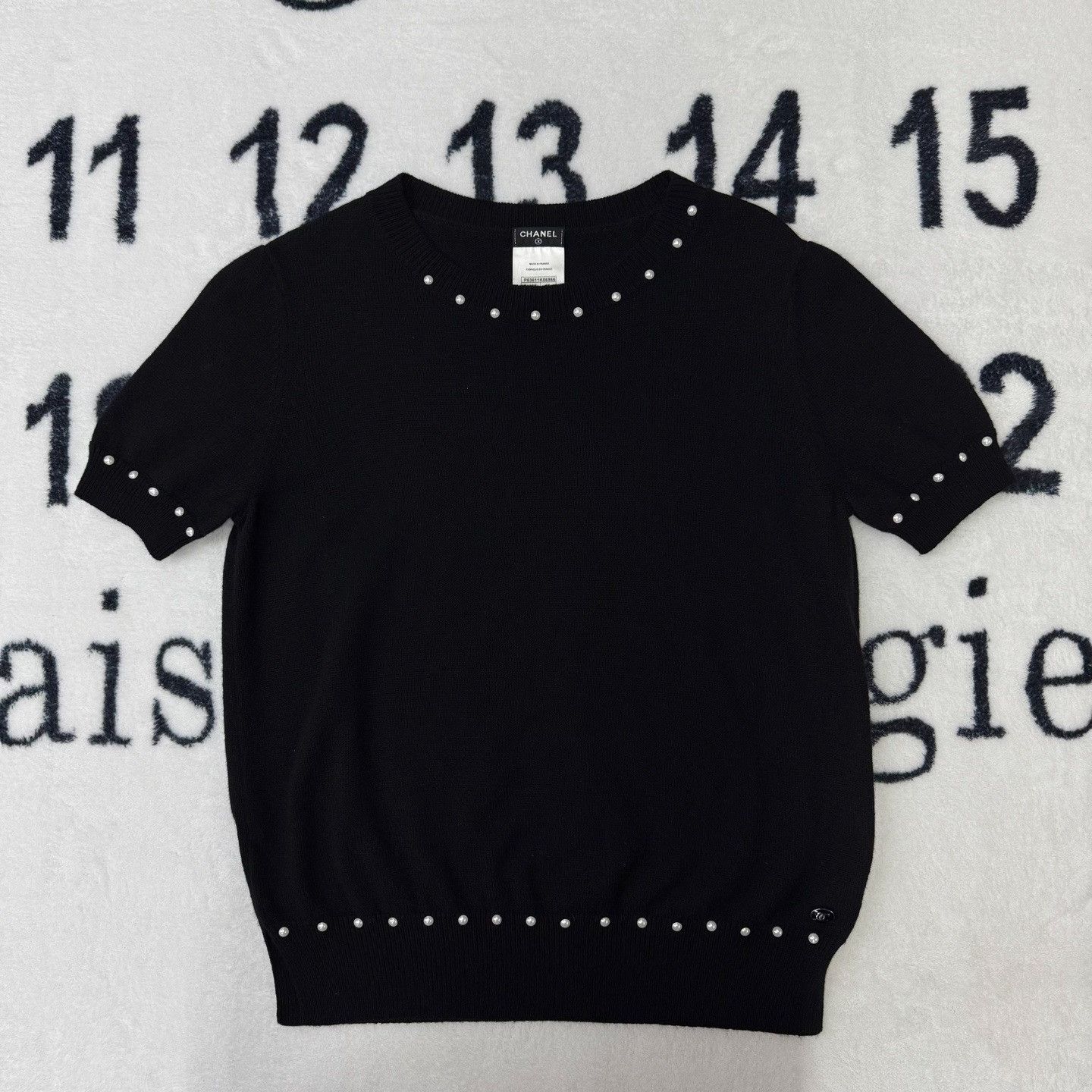 Chanel Chanel Black Sweater 38 Women Size S / US 4 / IT 40 - 1 Thumbnail