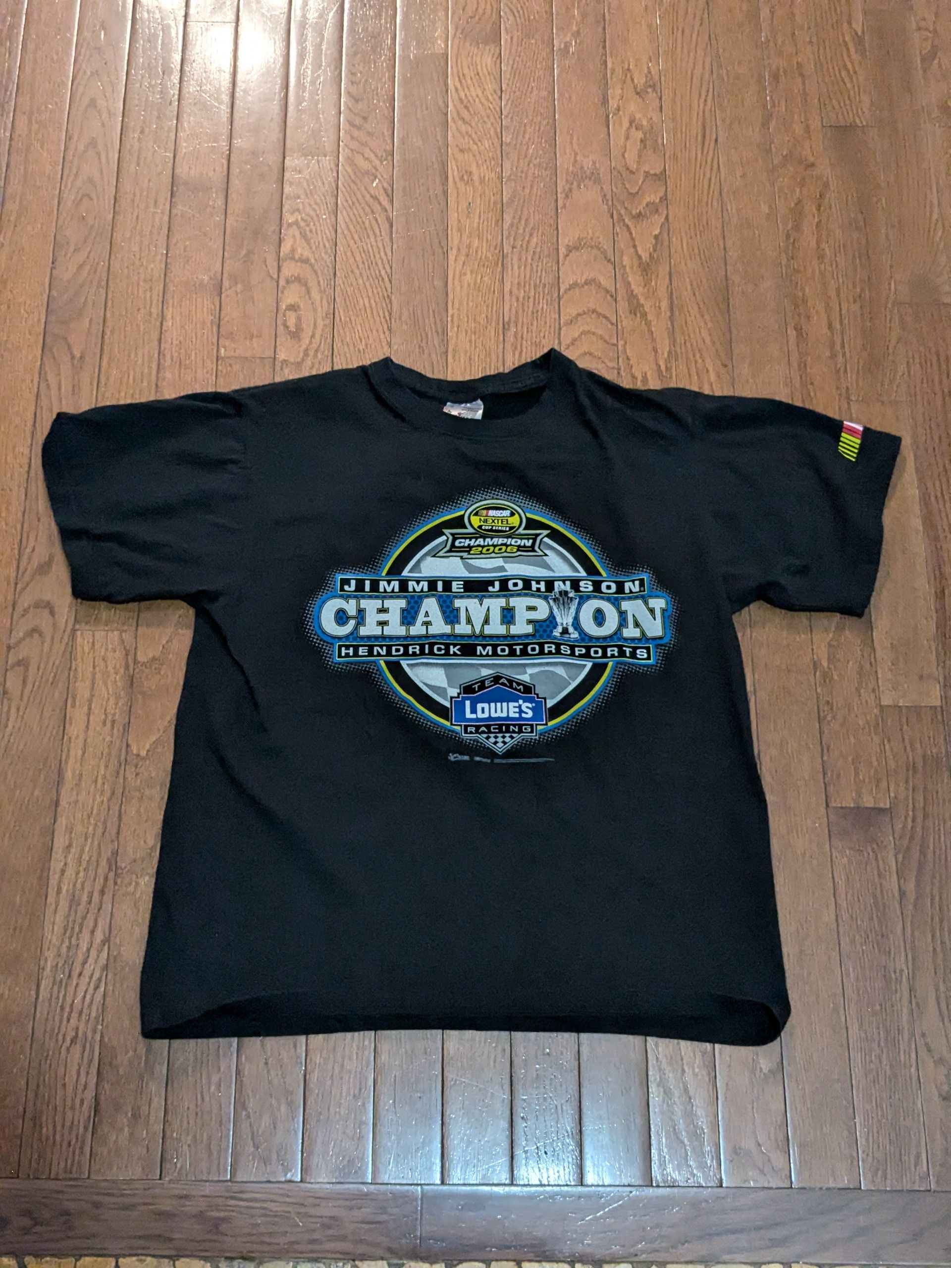 NASCAR 2006 Champion Jimmie Johnson T-Shirt- Size M (20.5x26.5) Size US M / EU 48-50 / 2 - 1 Thumbnail