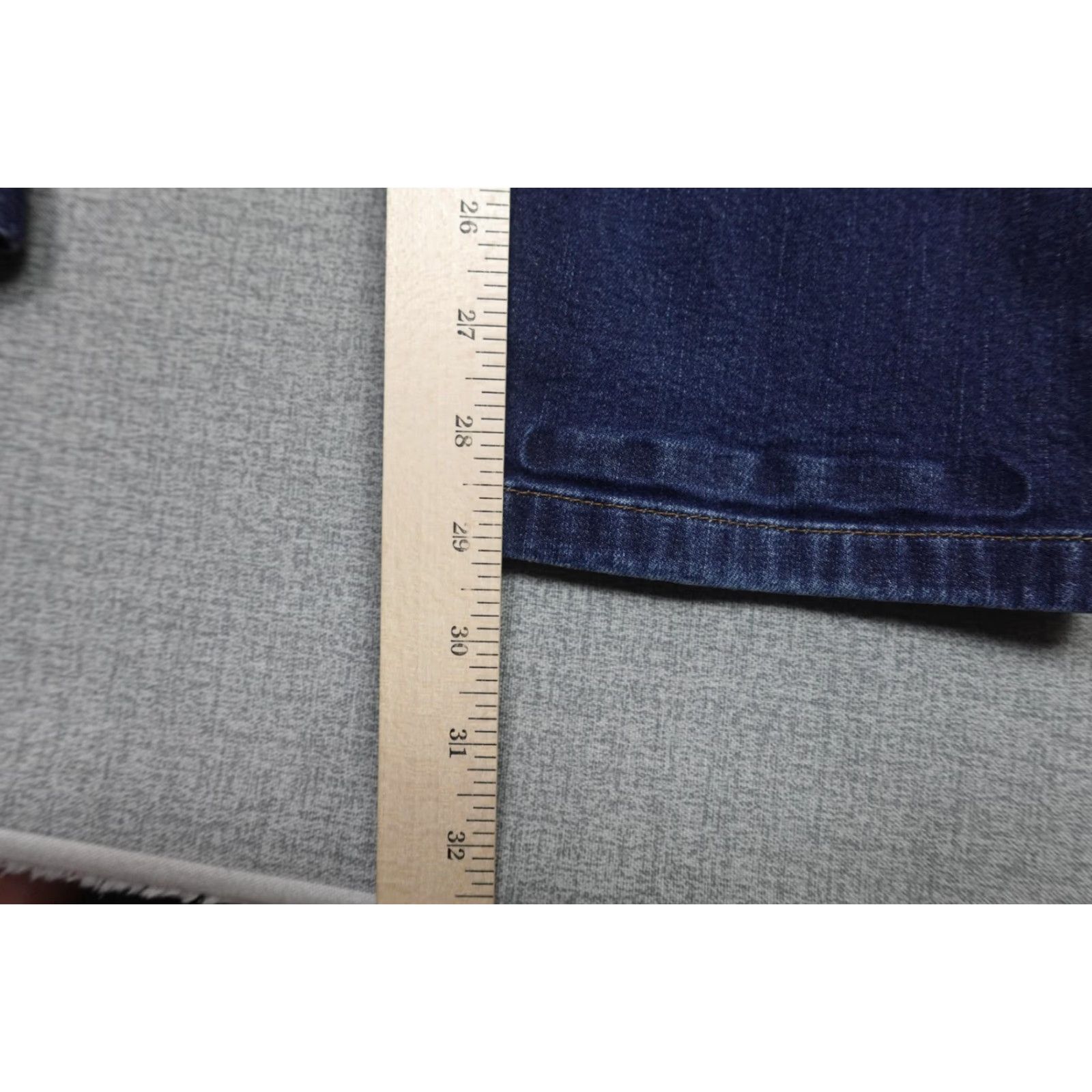 Vintage L.L. Bean Jeans Mens 34x29 Blue Denim Straight Leg Stretch Regular Dark Wash Size US 34 / EU 50 - 5 Thumbnail