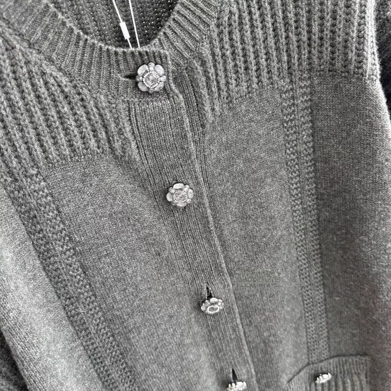 Chanel Chanel 24A carbon gray knitted cardigan coat Size XS / US 0-2 / IT 36-38 - 4 Thumbnail