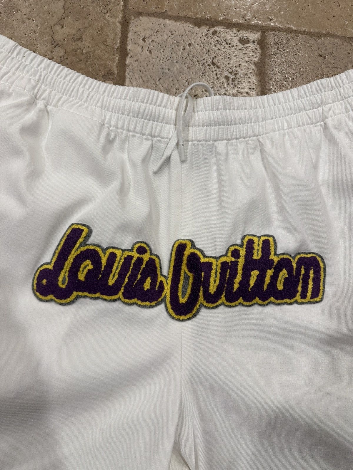 Louis Vuitton Louis Vuitton x NBA x Virgil Embroidered White Shorts Size US 36 / EU 52 - 4 Thumbnail
