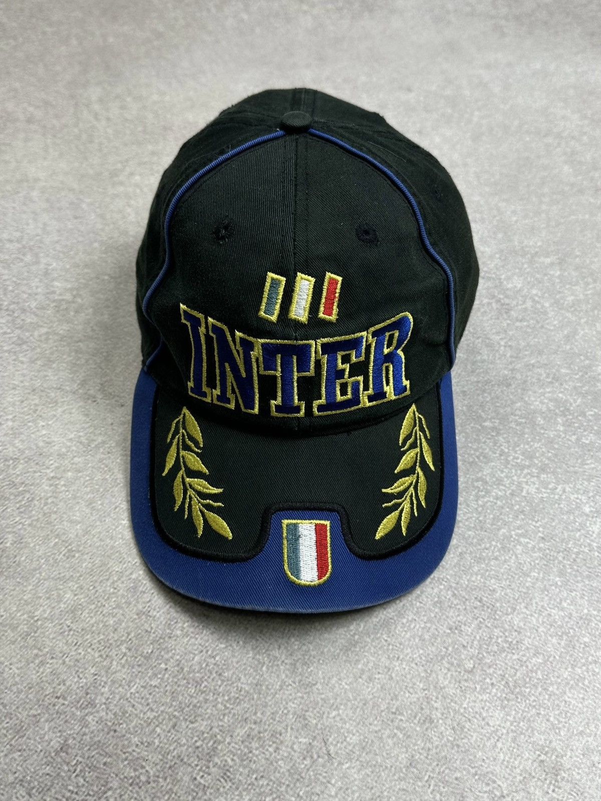 Vintage Vintage Inter Milan Embroidery Football Cap Rare Os Size ONE SIZE - 1 Thumbnail