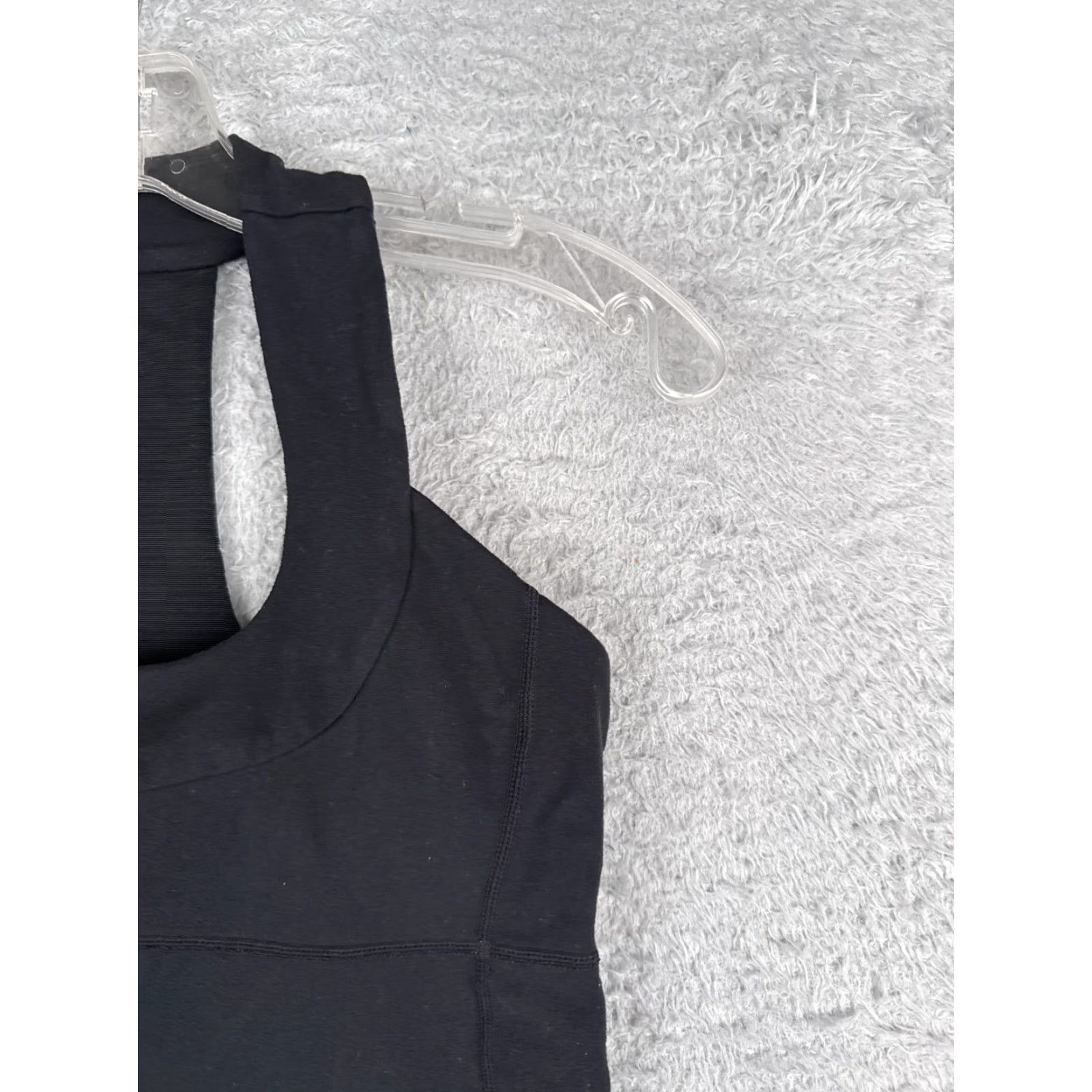 Lululemon Lululemon Shirt Women 6 Black Tank Built In Bra Yoga Scoop Neck Racerback Casual Sleeveless Size M / US 6-8 / IT 42-44 - 2 Thumbnail