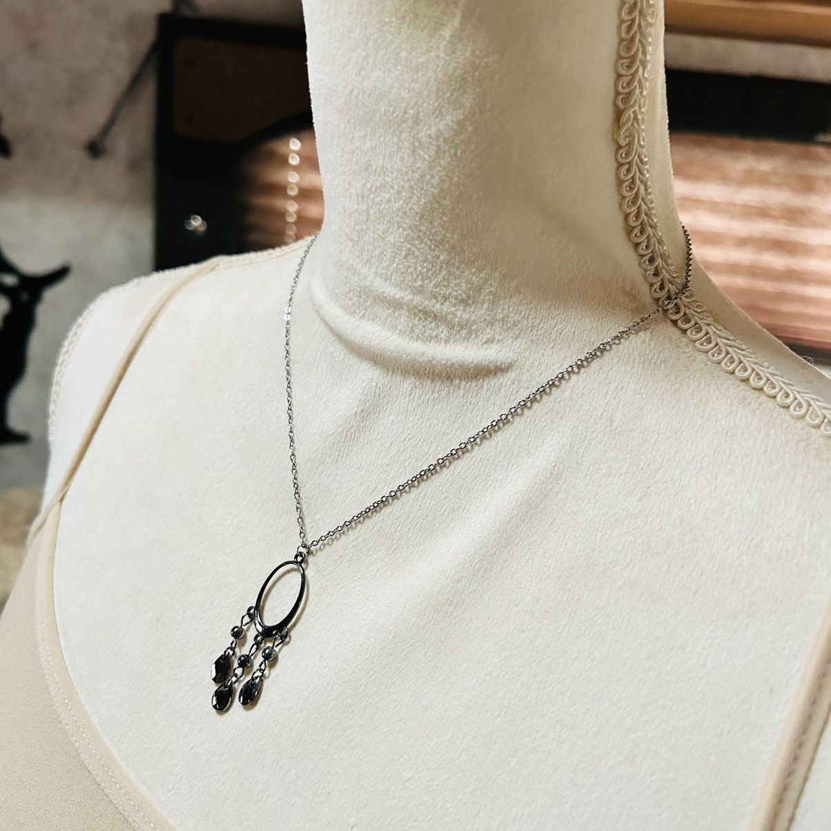 Handmade Handcrafted chrome tone faceted dangle pendant necklace Size ONE SIZE - 3 Thumbnail