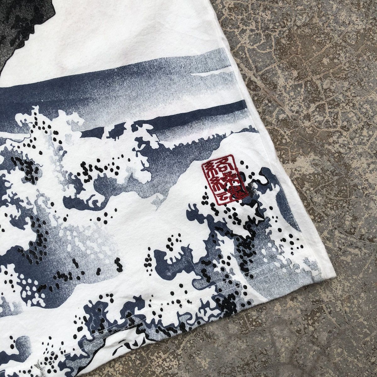Japanese Brand × Kamakura KARAKURI Tamashii very Rare Wolf Embroidered Design T-Shirt Size US L / EU 52-54 / 3 - 7 Thumbnail