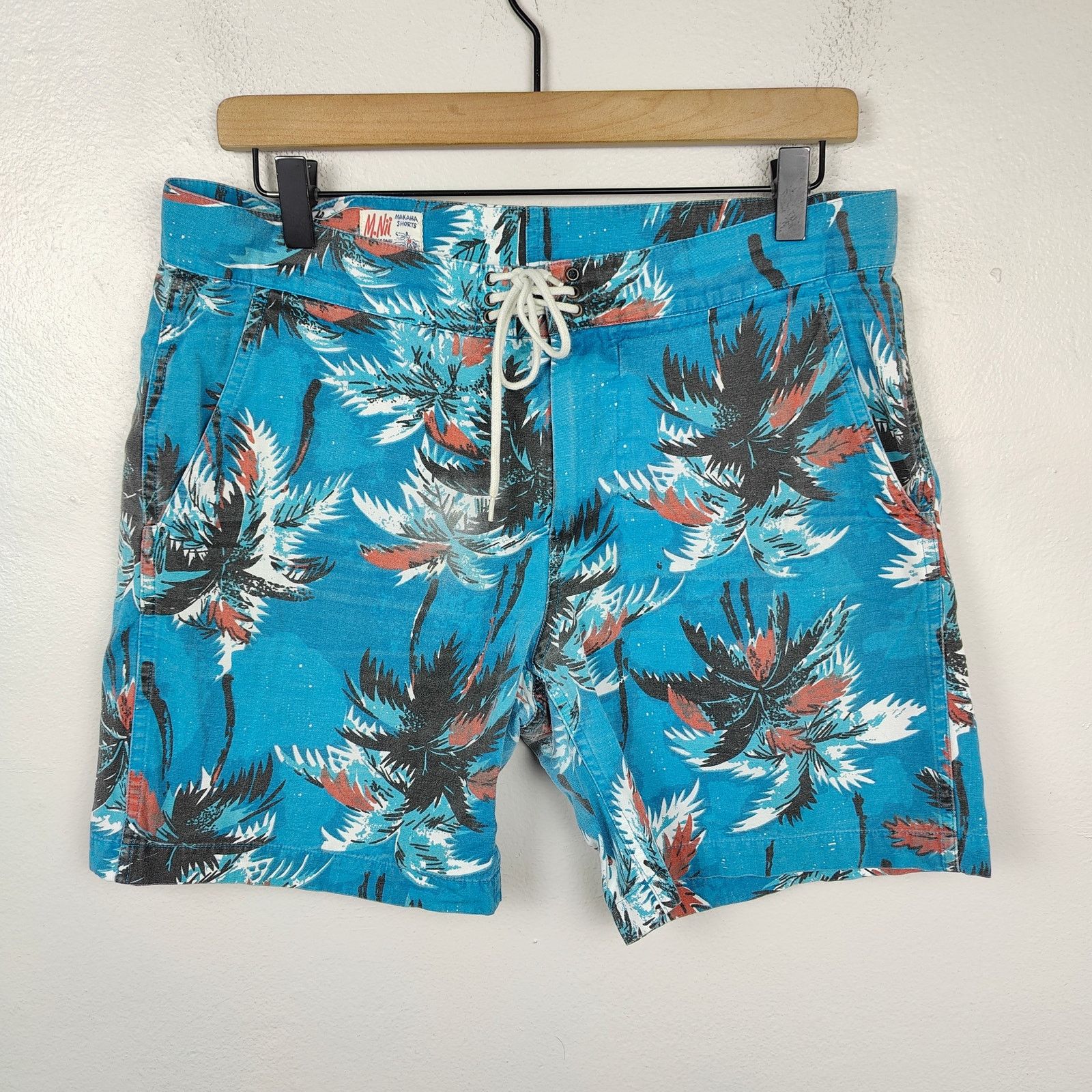 M.Nii M Nii Makaha Hawaiian Swim Trunks 30 Blue Tropical Print Size US 30 / EU 46 - 1 Thumbnail