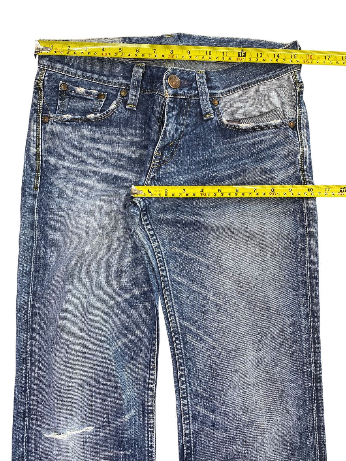 Levi's Vintage Levi’s Whiskers Faded Wash Style Loose Jeans Size US 30 / EU 46 - 5 Thumbnail