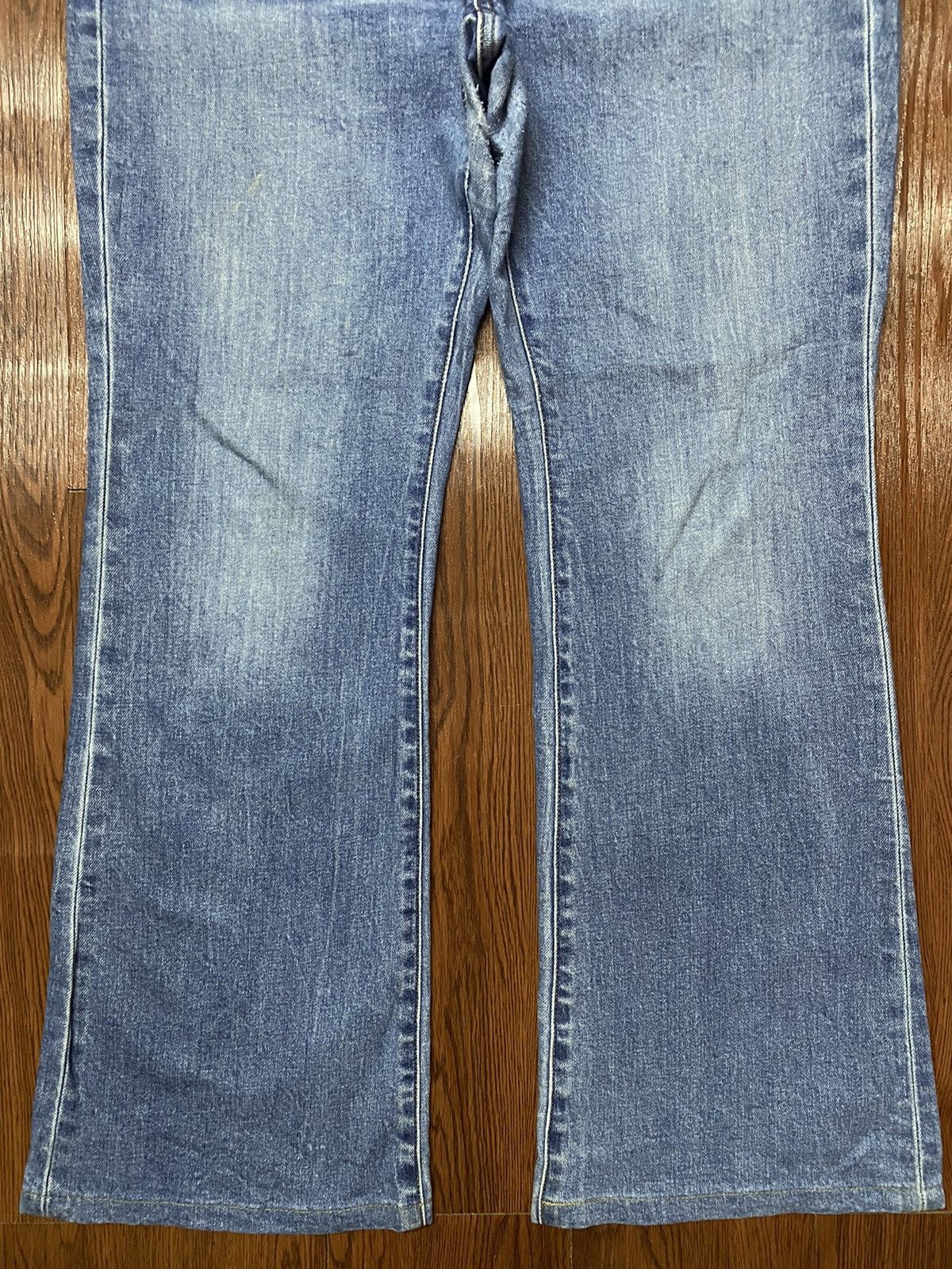 Japanese Brand Vintage Japanese Brand Blue Wash Flare Jeans Size US 32 / EU 48 - 6 Thumbnail