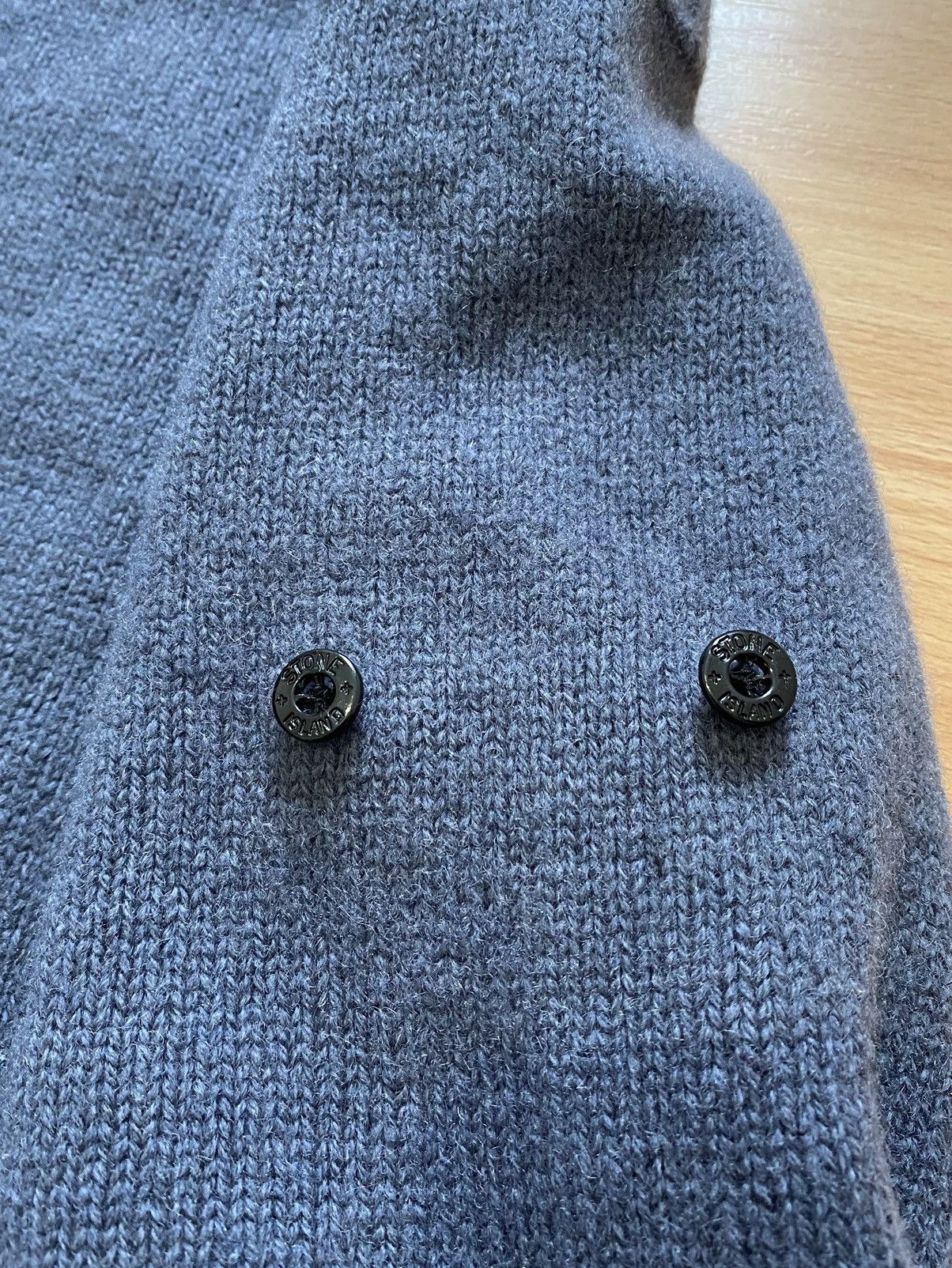 Stone Island Authentic 2004 Stone Island Knitted Full Zip Hoodie Sweater Size US XL / EU 56 / 4 - 4 Thumbnail