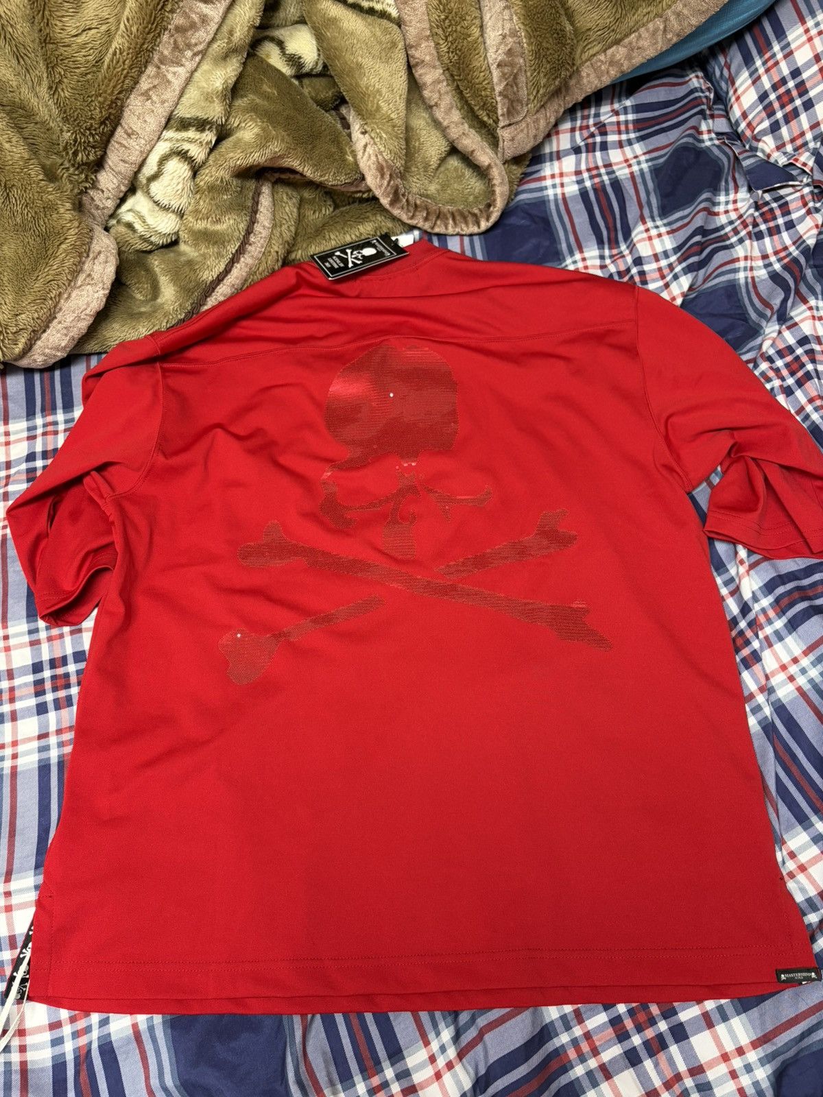 Mastermind World MASTERMIND WORLD Red MW Football V-Neck Jersey Size US XL / EU 56 / 4 - 4 Thumbnail