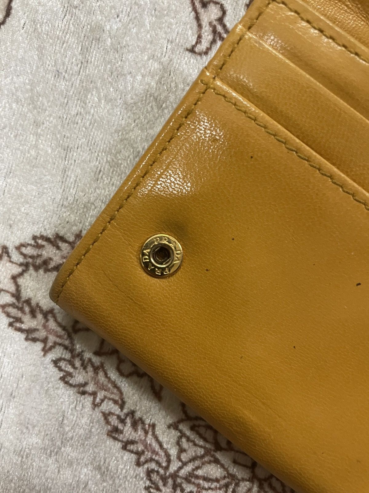 Prada Authentic Luxury Prada Purse Size ONE SIZE - 4 Thumbnail