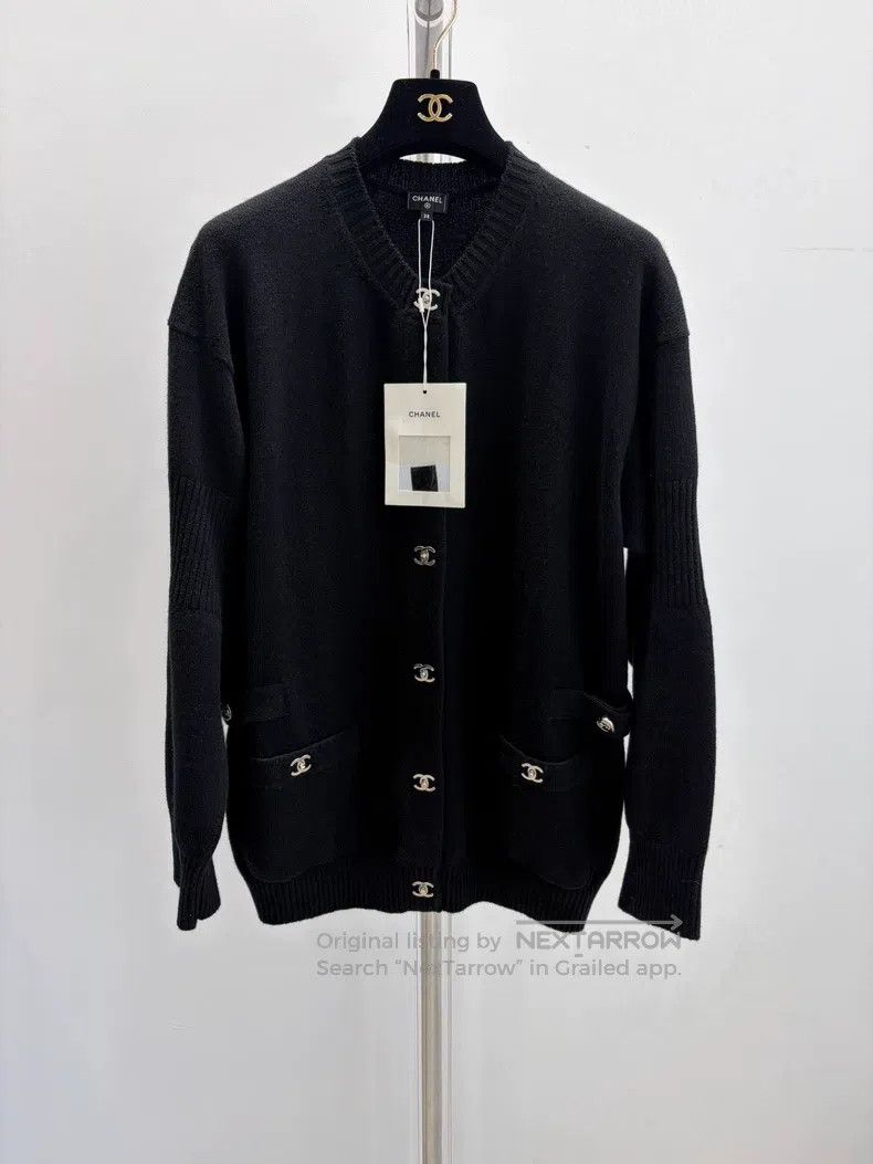 Chanel Chanel Black schoolbag button knitted cardigan coat Size XS / US 0-2 / IT 36-38 - 1 Thumbnail