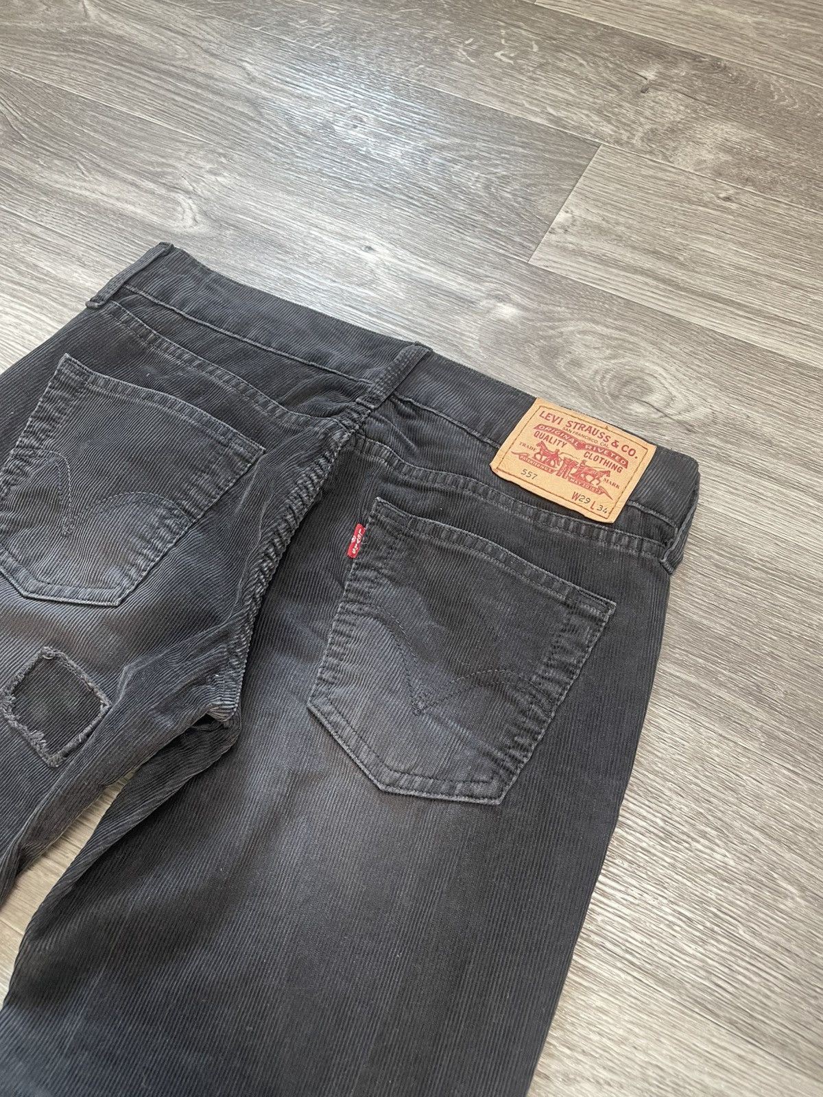 Levi's 29/34 Vintage Levis Black Corduroy Velvet Patchwork Pants Size 29" - 15 Thumbnail