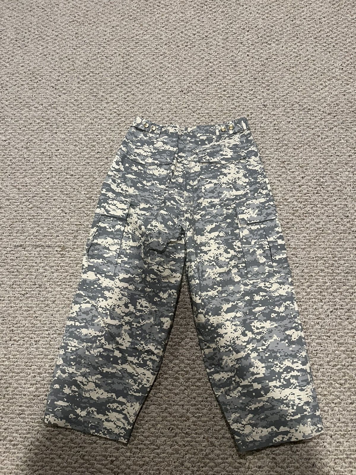 Designer Sweats collective military camo cargo pants Size US 28 / EU 44 - 3 Thumbnail