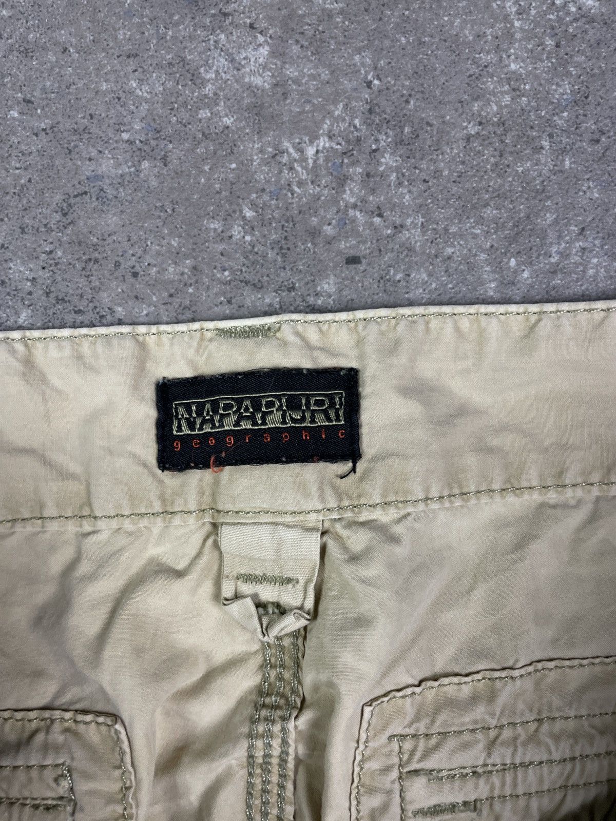 Napapijri × Vintage Vintage Y2K Napapijri Cargo Shorts Size US 36 / EU 52 - 4 Thumbnail