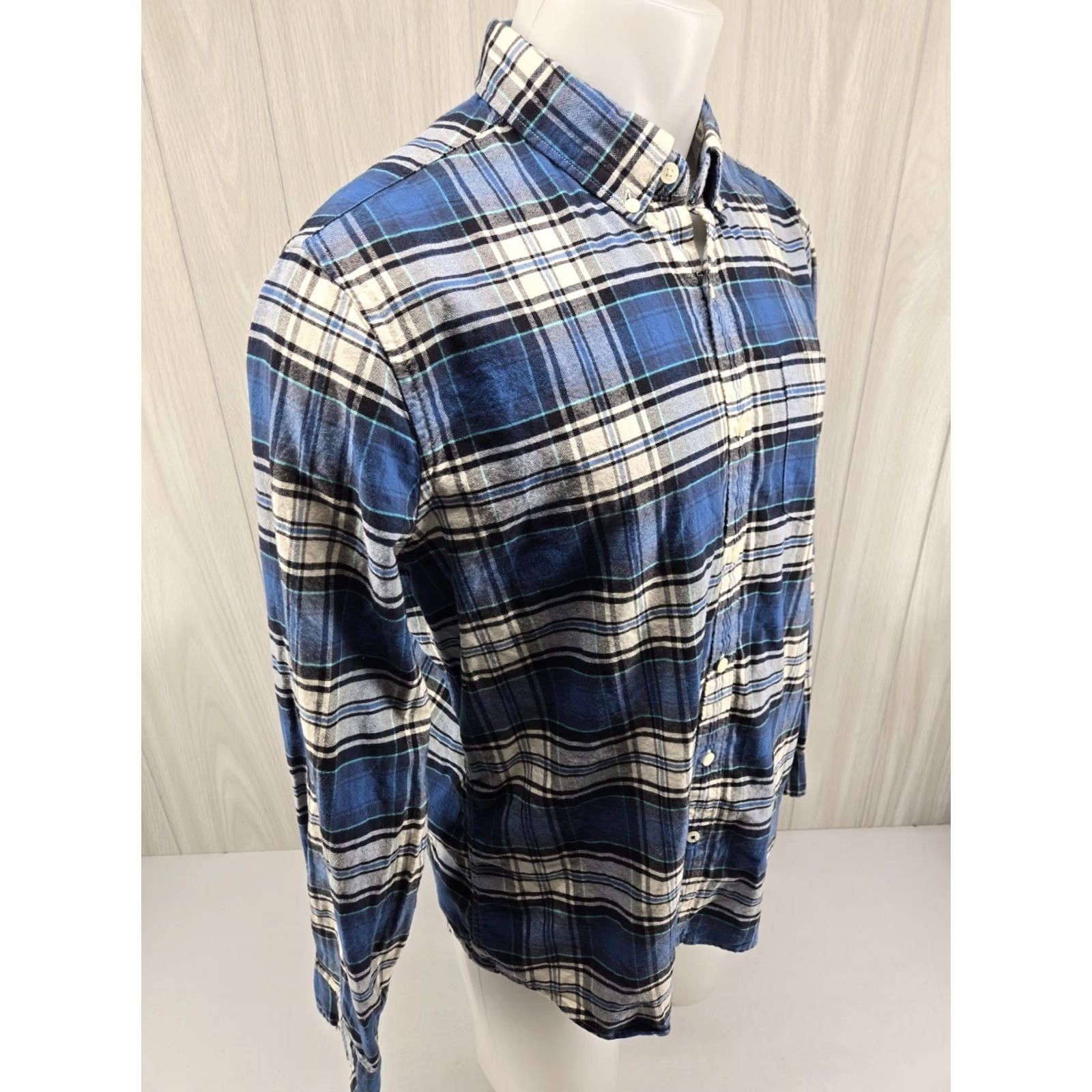 American Eagle Outfitters VINTAGE American Eagle Shirt Mens Large Blue Plaid Long Sleeve Button-Up Seriously Soft Size US L / EU 52-54 / 3 - 7 Thumbnail
