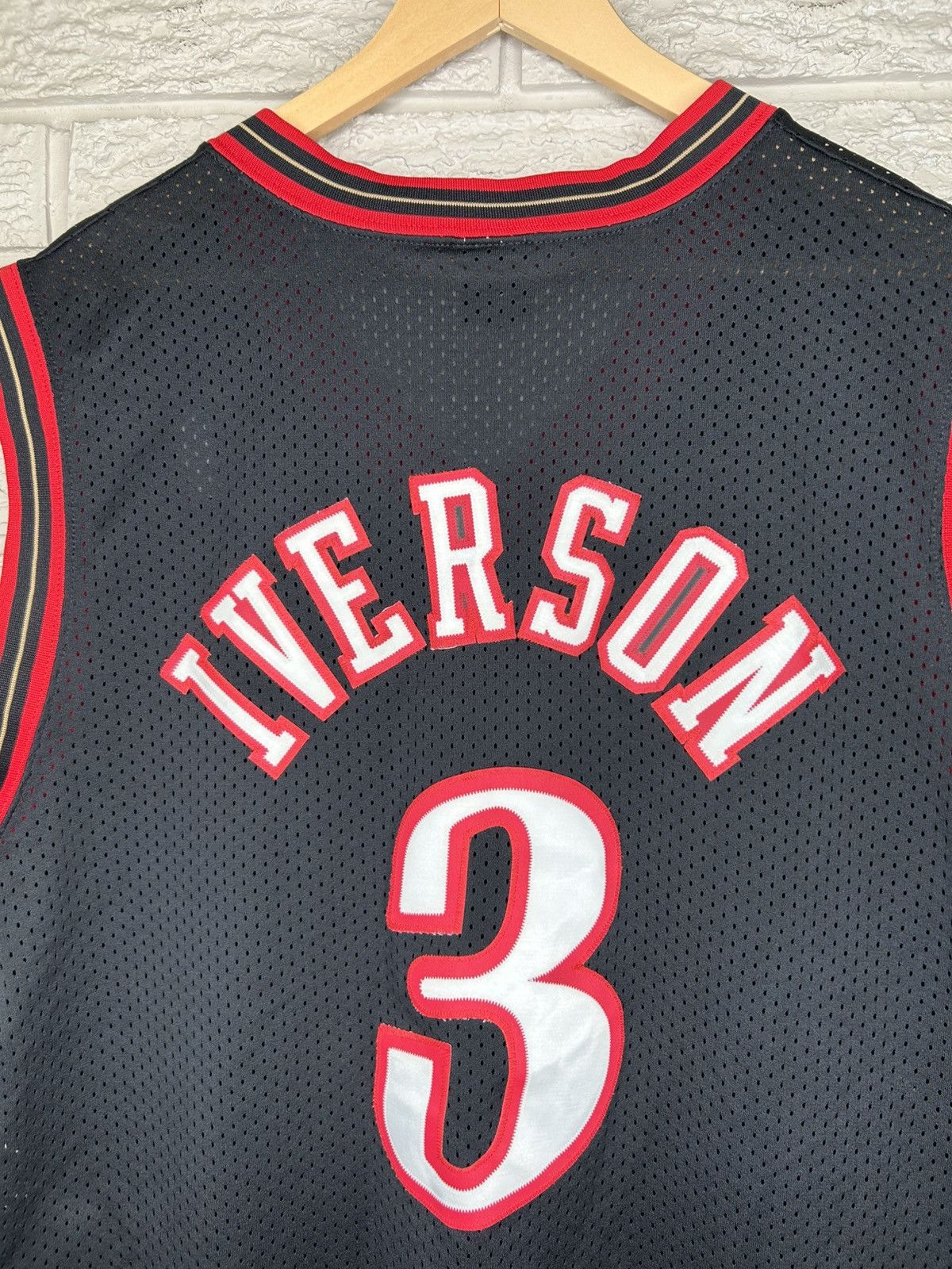 Nike Vintage Nike 76ers Allen Iverson NBA Jersey Size US XL / EU 56 / 4 - 6 Thumbnail