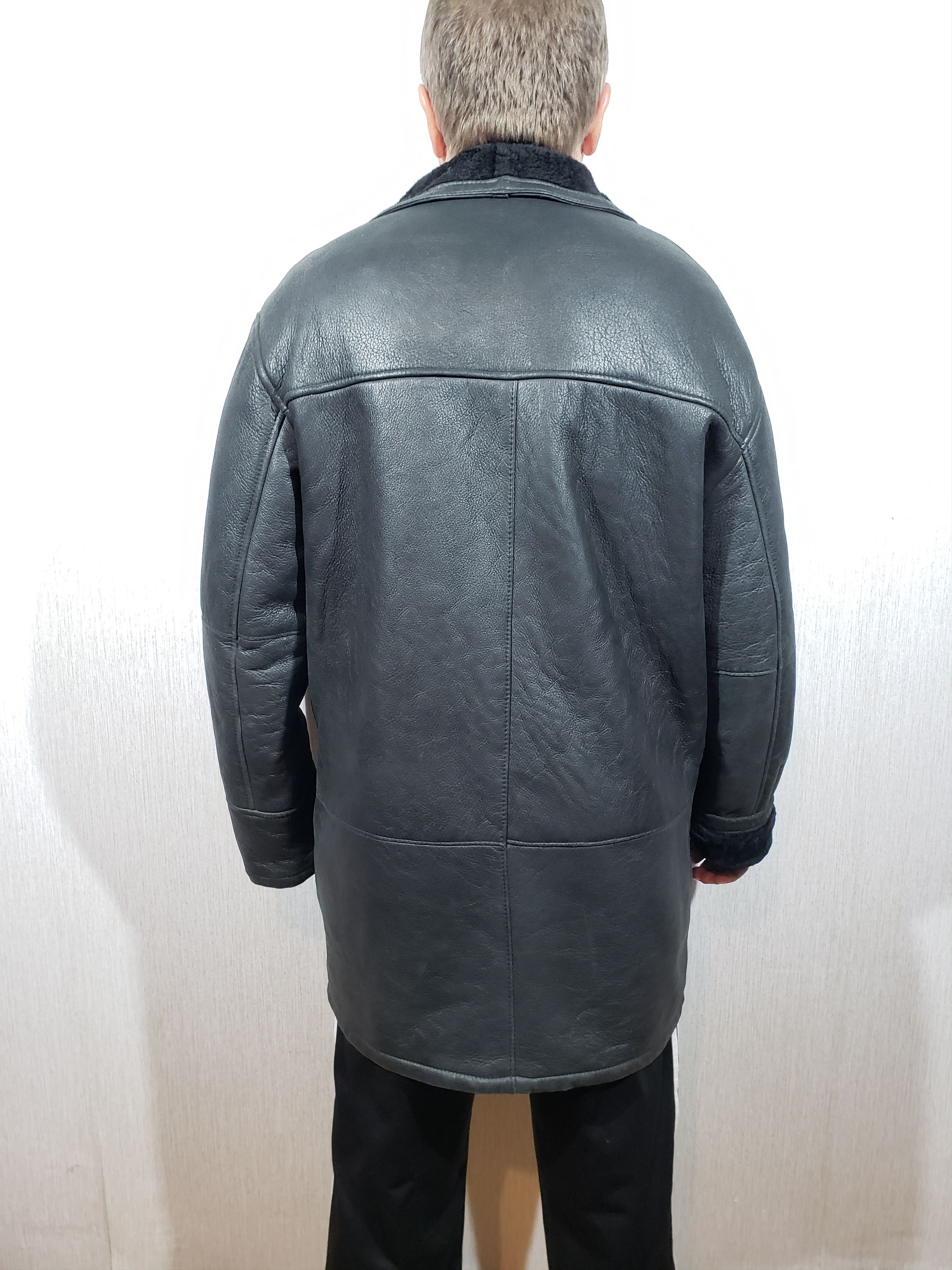 Other Wonderful men's black sheepskin coat with buttons. Size US XL / EU 56 / 4 - 4 Thumbnail