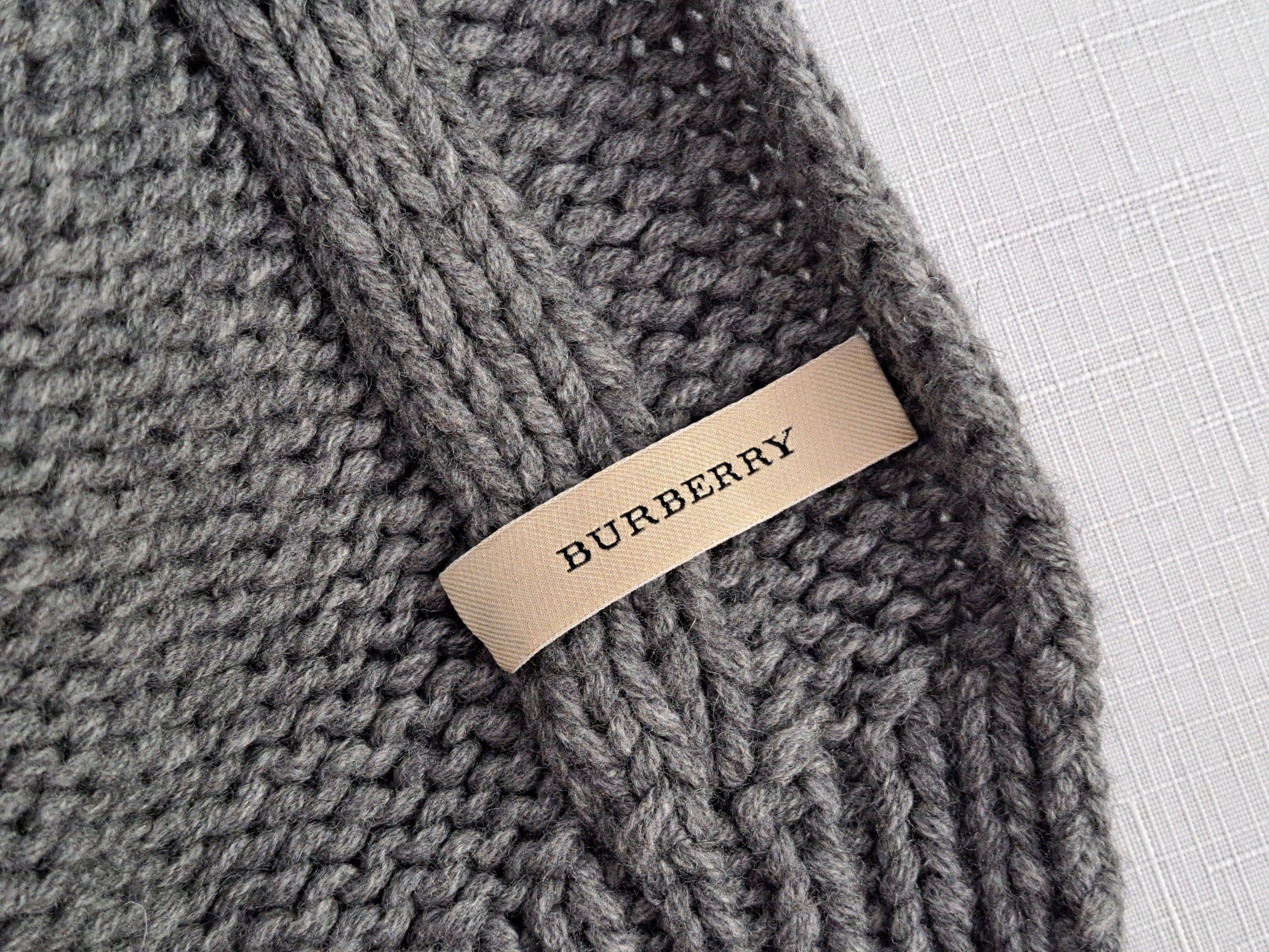 Burberry BURBERRY cable knit wool/cashmere long scarf. Size ONE SIZE - 7 Thumbnail