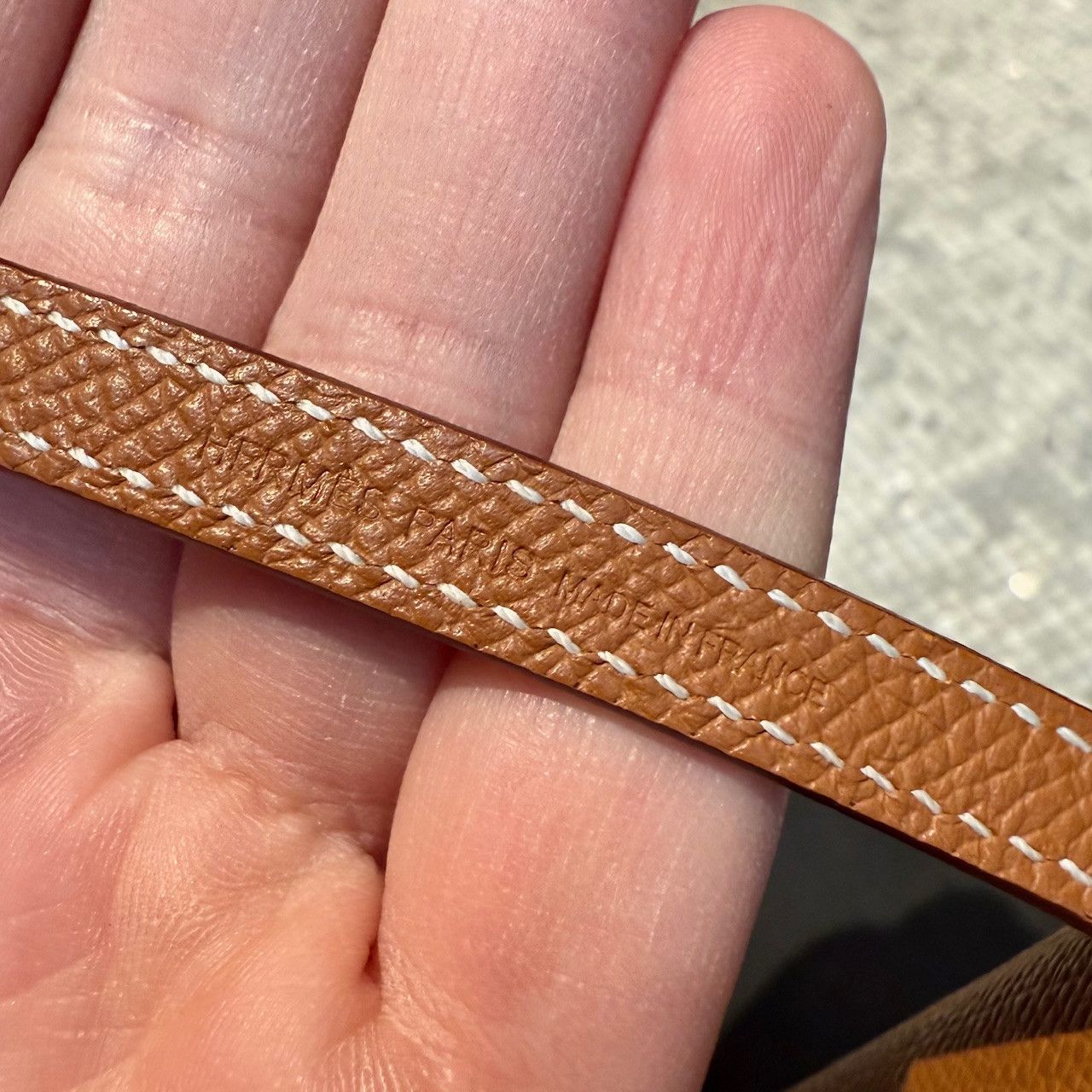 Hermes Hermès 2020 Gold Epsom Kelly Classique To Go Wallet on Strap Size ONE SIZE - 14 Thumbnail