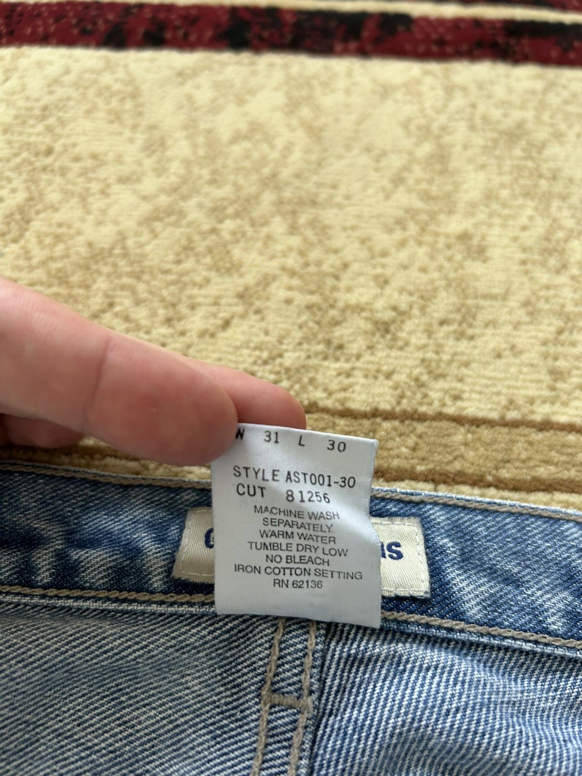 Guess Vintage Guess Light Wash Jeans Size US 31 - 11 Thumbnail