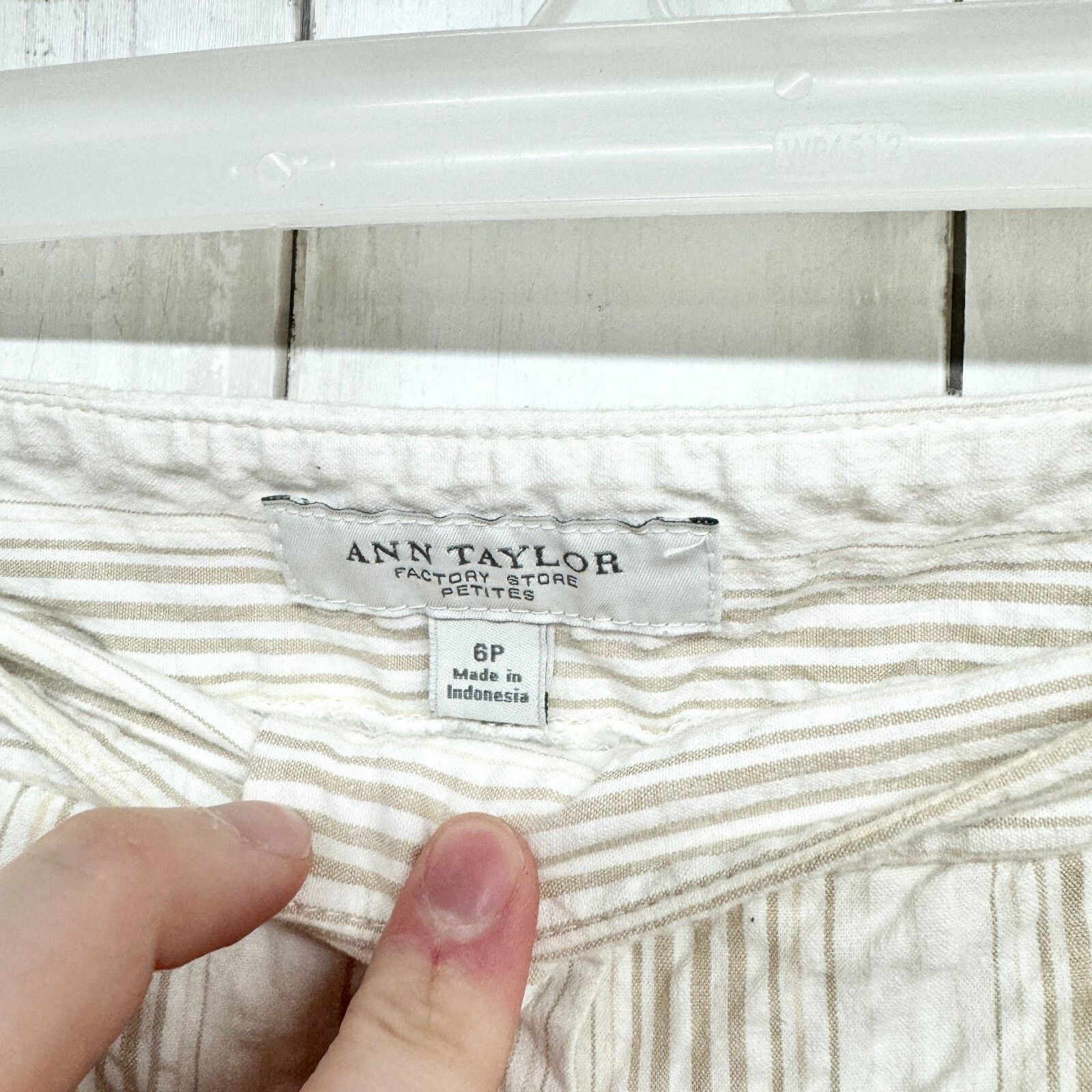 Ann Taylor Ann Taylor Pants Sz 6P Stripe Crop Pull On Straight Linen Size 31" - 2 Thumbnail