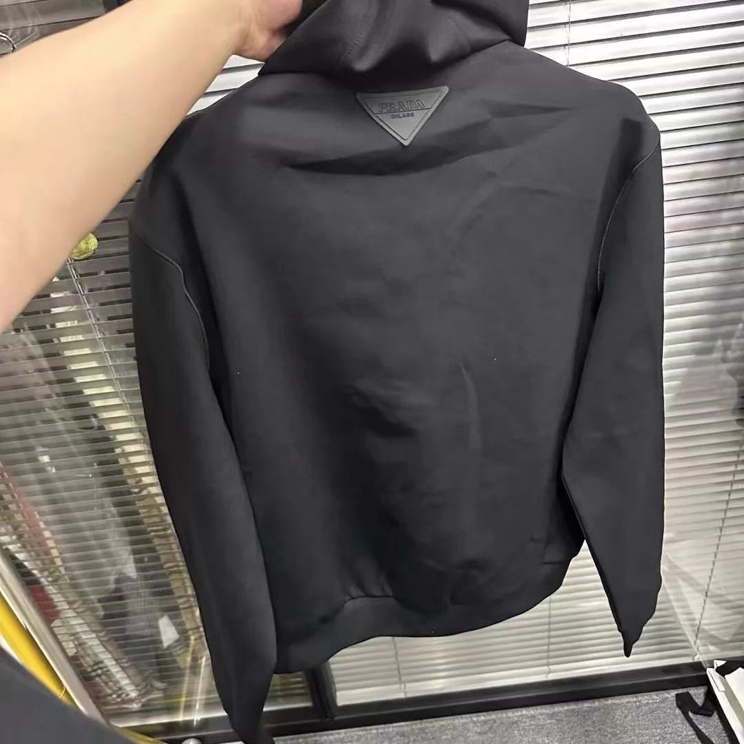 Prada Prada New with tags Triangle Logo Hoodie S Size US S / EU 44-46 / 1 - 1 Thumbnail