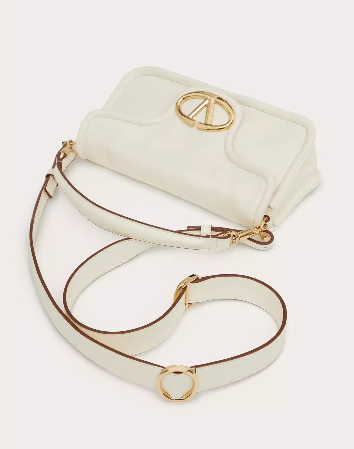 o1s1wg110625 Size: OS/ Shoulder Bag in White