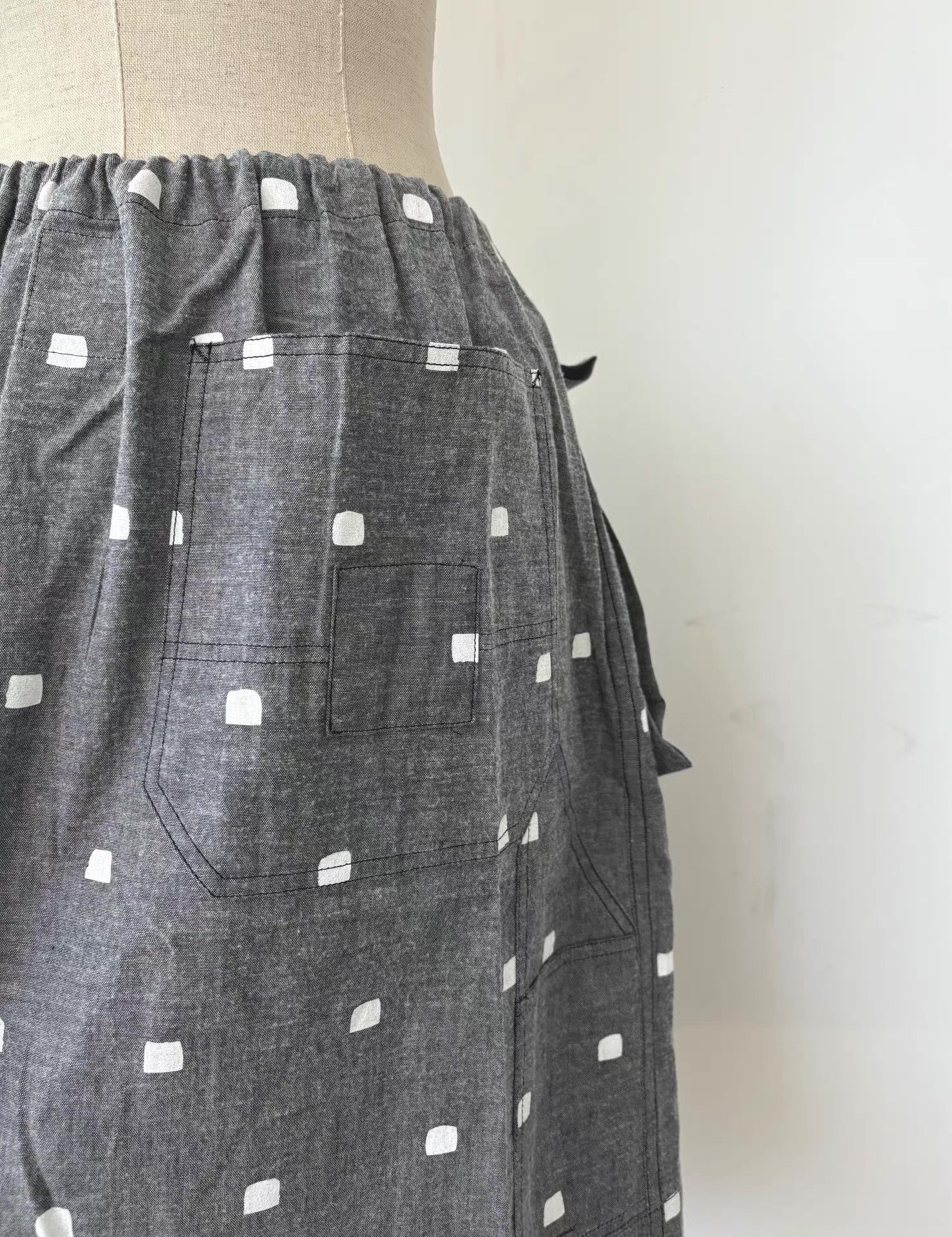 Bernhard Willhelm Bernhard Willhelm 15AW Unisex Grey Polka Dot Skirt Ｑ21 Size 28" / US 6 / IT 42 - 4 Thumbnail