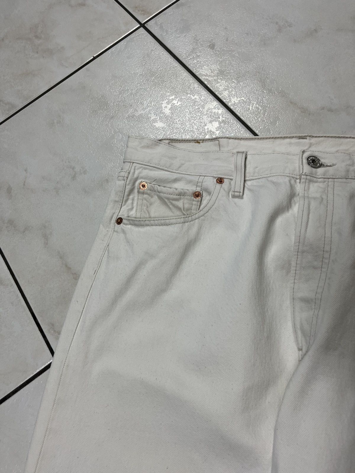 Levi's × Levi's Vintage Clothing × Vintage Vintage 501 90s Levi’s white denim jeans pants Size US 36 / EU 52 - 5 Thumbnail