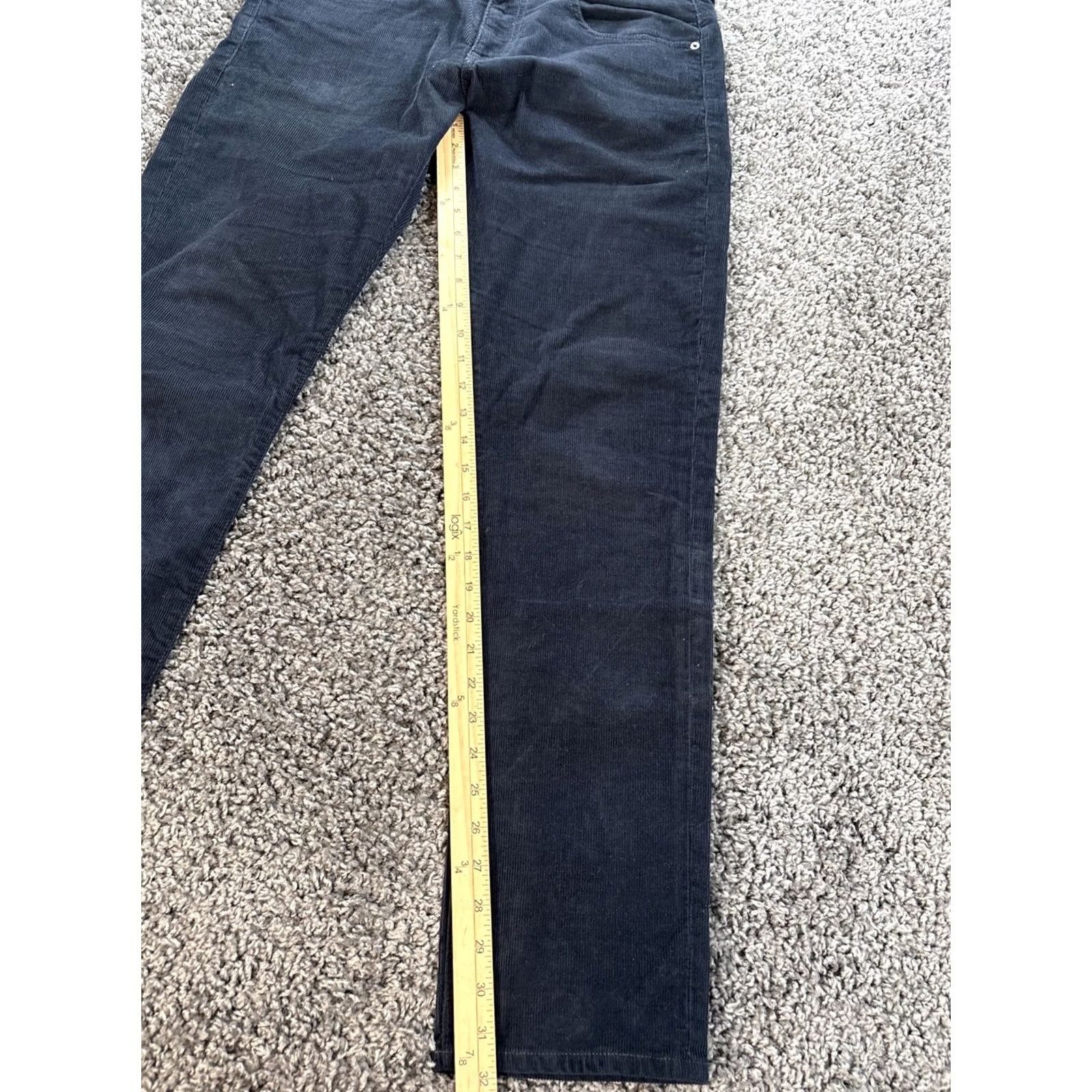 J.Crew J.CREW Pants Men 32x32 Corduroy Straight Leg 484 Gray Chino Classic 5-Pocket EUC Chair Logo Zip Pocketed Front Flat Front Vintage No N/A Size US 32 / EU 48 - 2 Thumbnail