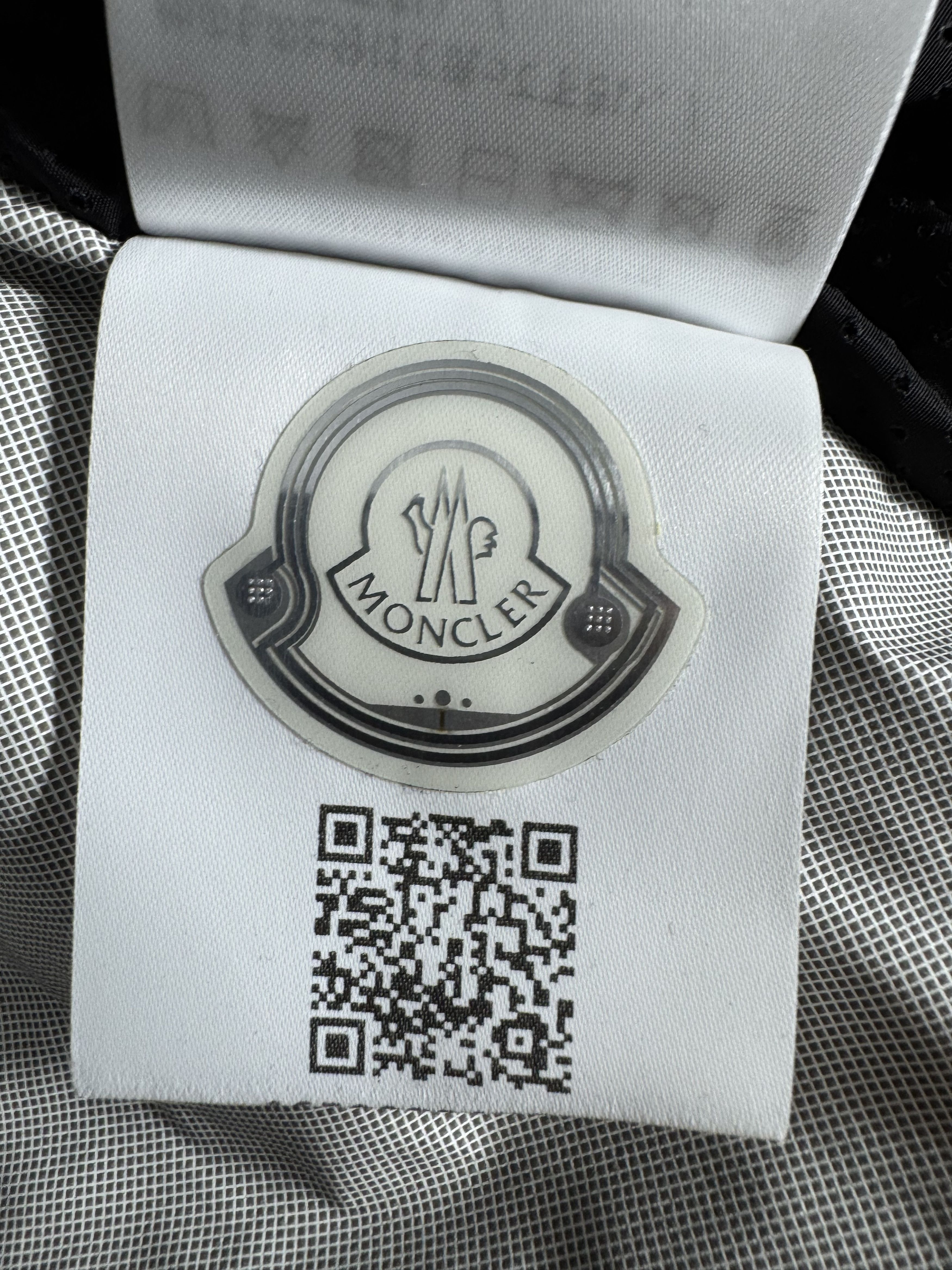 Moncler Moncler Leos Jacket Size US S / EU 44-46 / 1 - 10 Thumbnail