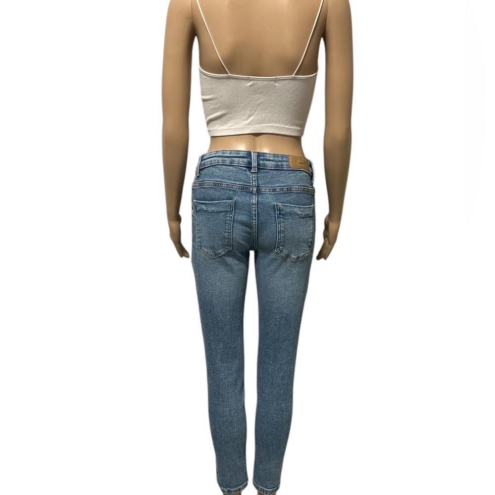 Zara Zara Light Wash Skinny Jeans Size 26 Size 26" / US 2 / IT 38 - 3 Thumbnail