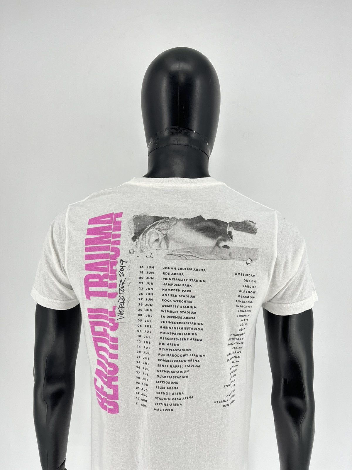 Band Tees × Pink Vintage Y2K Pink Fun House Tour American Singer Artist Tee Size US M / EU 48-50 / 2 - 8 Thumbnail
