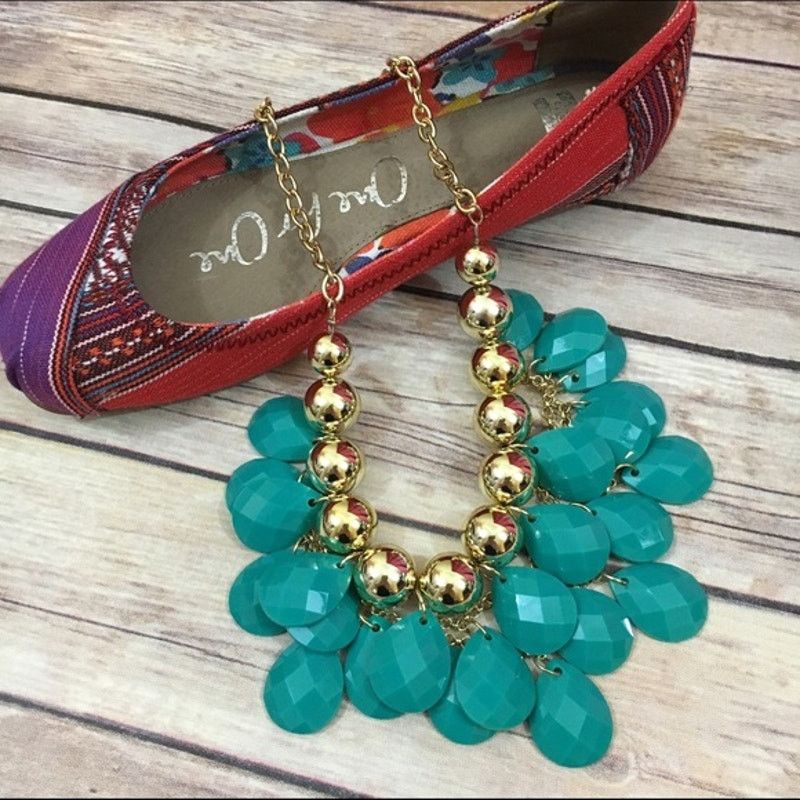Other Occasionally Made Aqua Goldtone Statement Necklace Size ONE SIZE - 1 Thumbnail