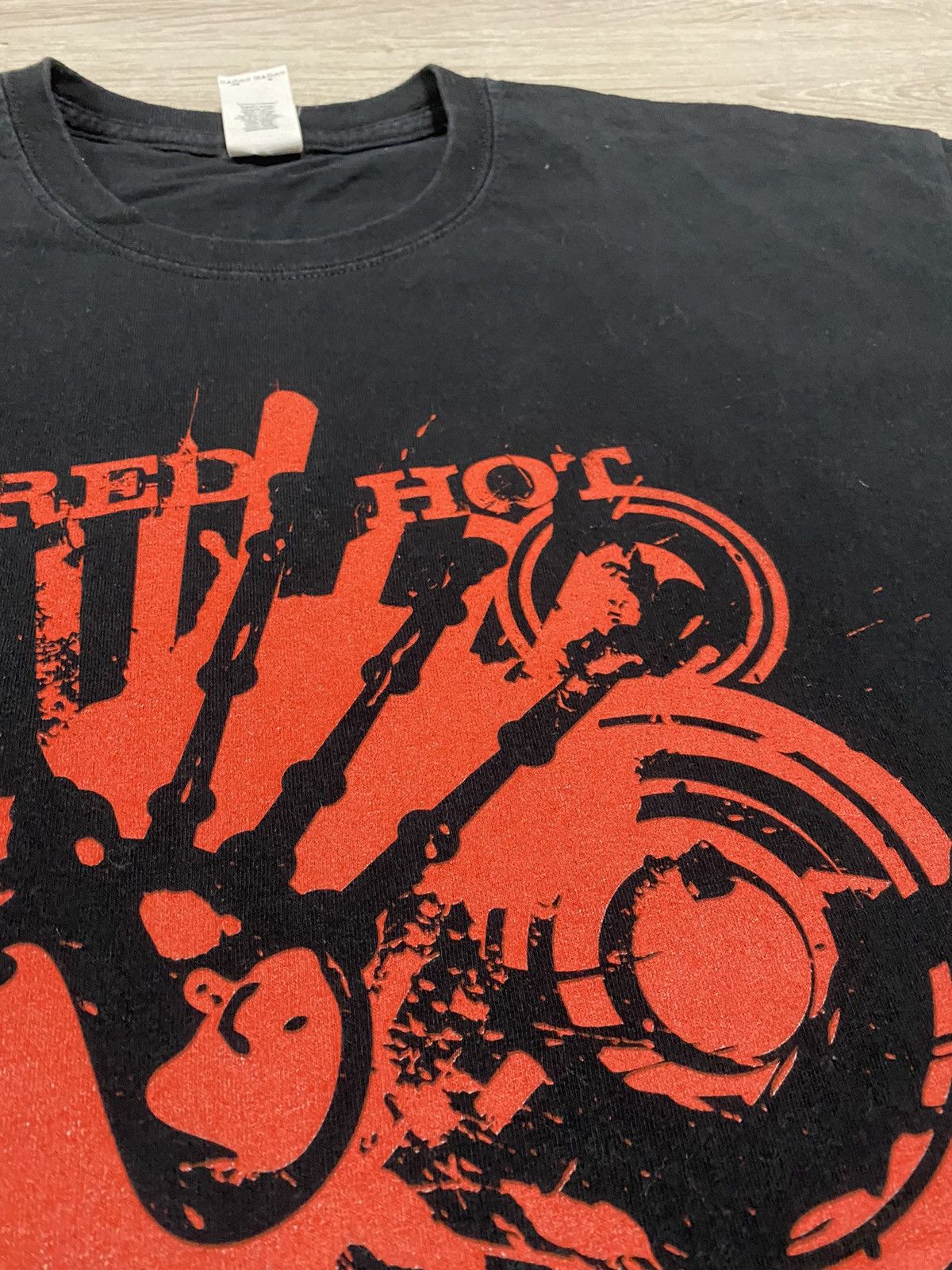 Band Tees Red Hot Chili Peppers Big Logo T-shirt size XL Size US XL / EU 56 / 4 - 4 Thumbnail