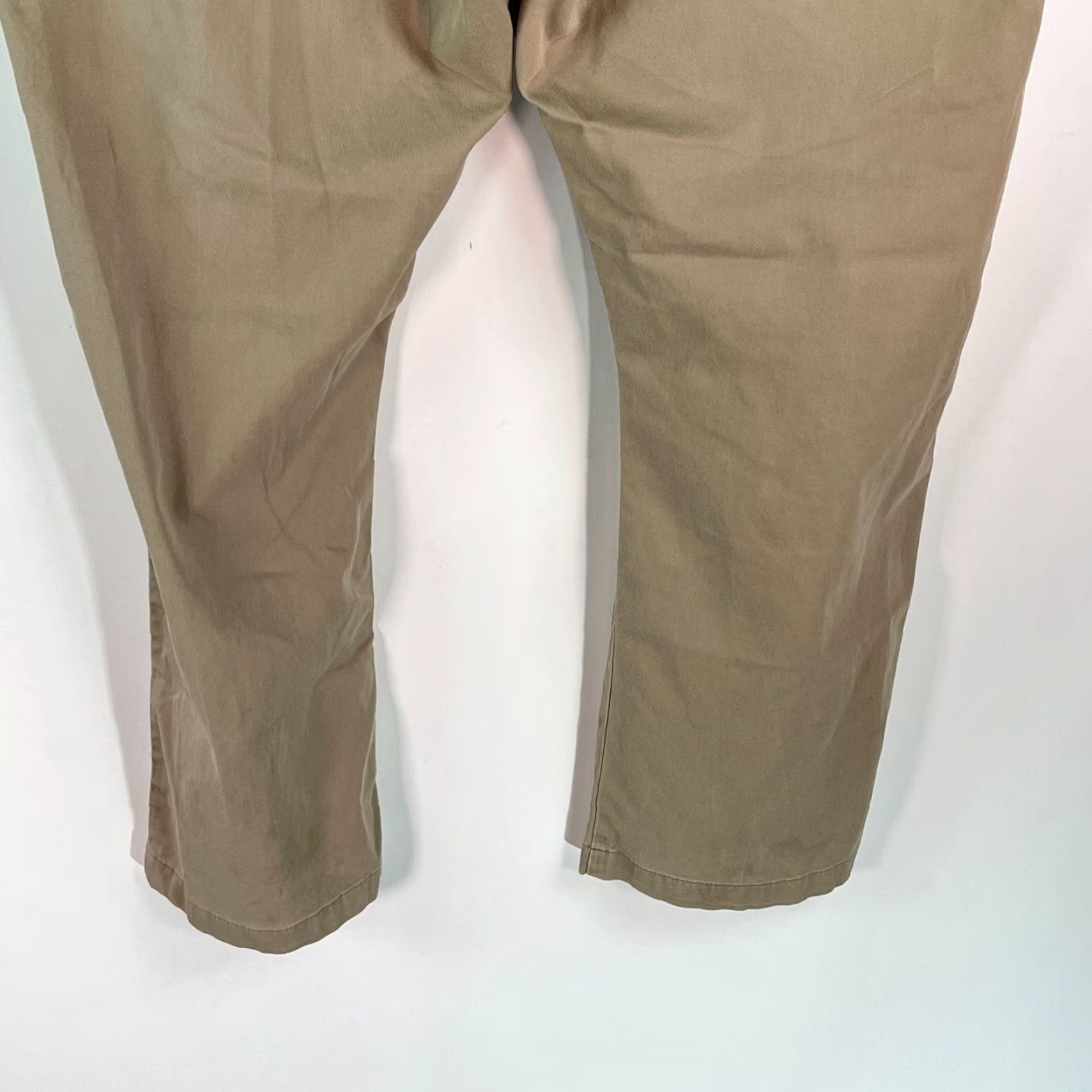 Wrangler Wrangler Mens Pants Beige Flat Front 42 Regular Inseam 29 Comfort Cotton Blend Jeans Trouser Dress Casual Men US Size US 42 / EU 58 - 6 Thumbnail