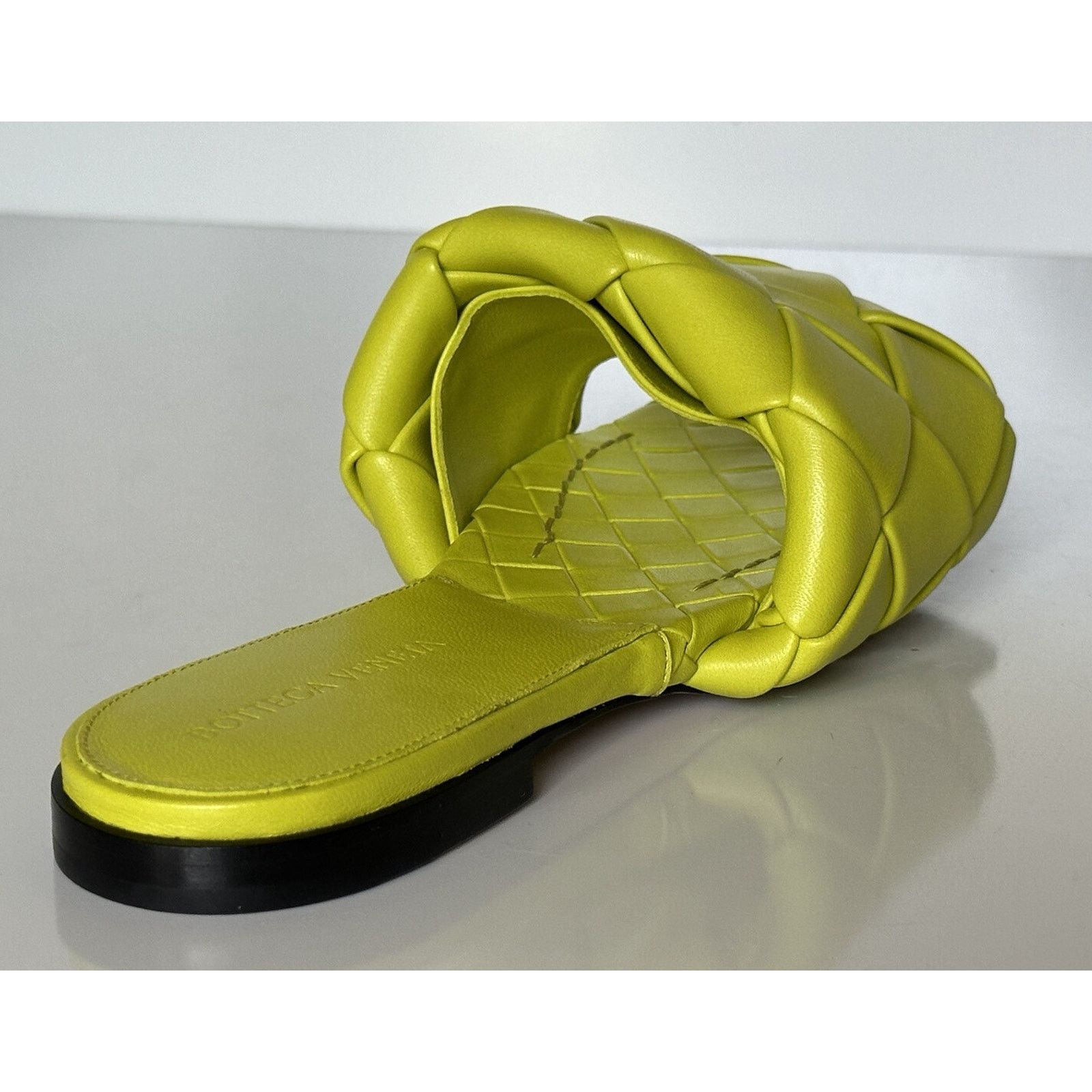 Bottega Veneta Bottega Veneta Yellow Lemon Flat Sandals 7 US (37) 608853 Size US 7 / IT 37 - 3 Thumbnail
