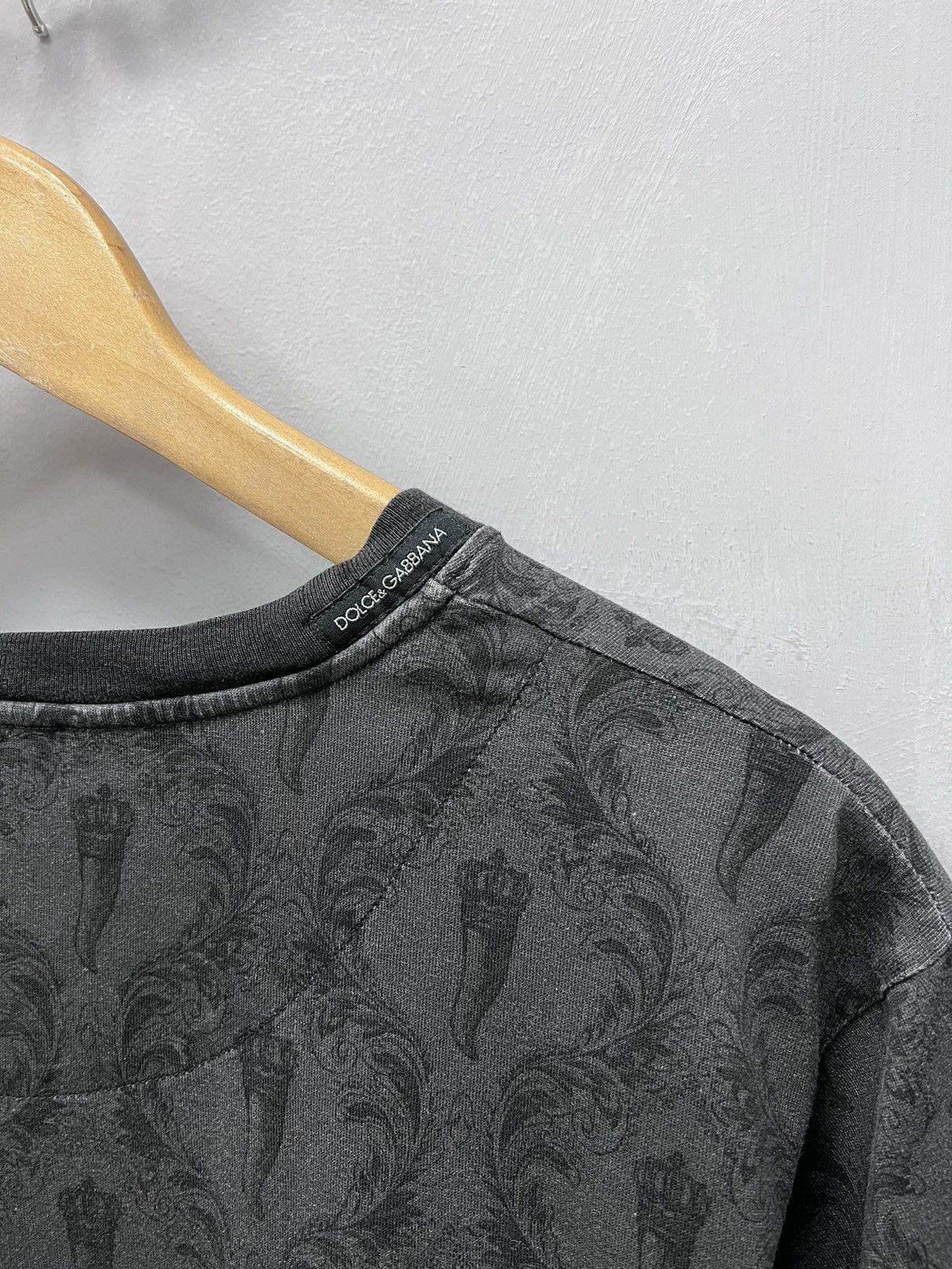 Dolce & Gabbana Dolce & Gabbana Over print t-shirt DG Size US M / EU 48-50 / 2 - 8 Thumbnail