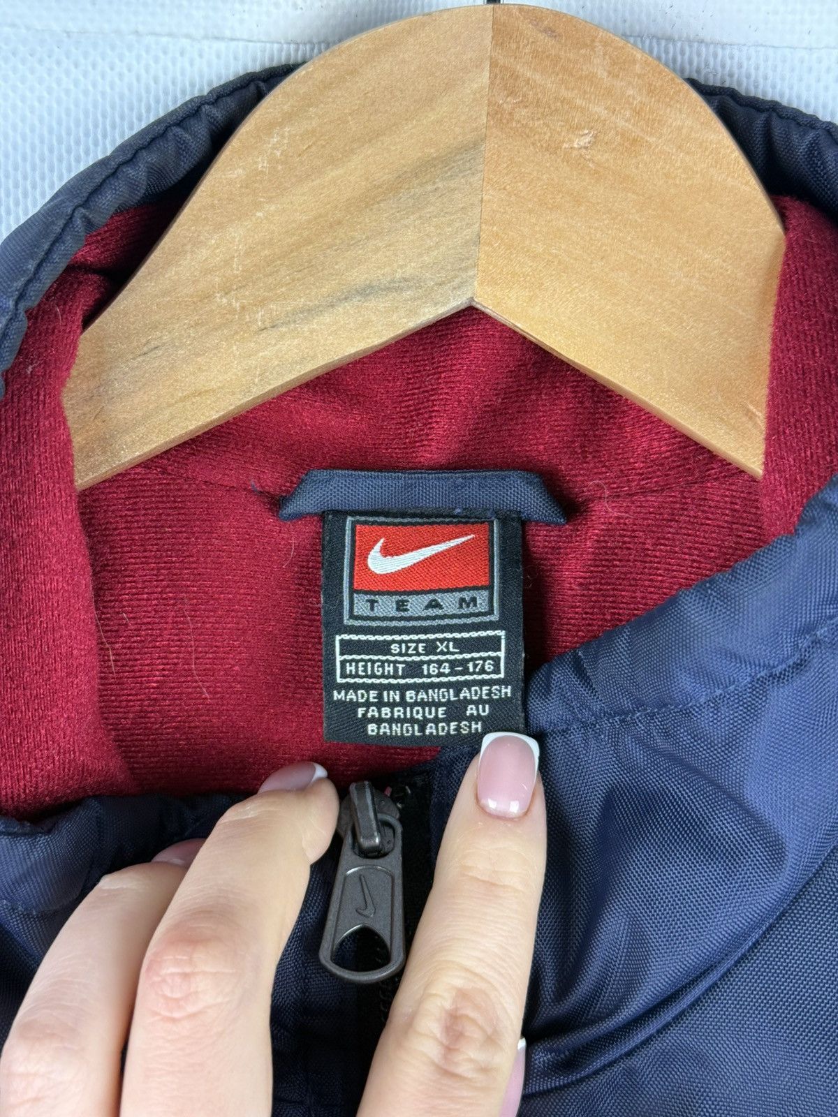 Nike Nike FC Barcelona Vintage Training Nylon Jacket Size US S / EU 44-46 / 1 - 12 Thumbnail